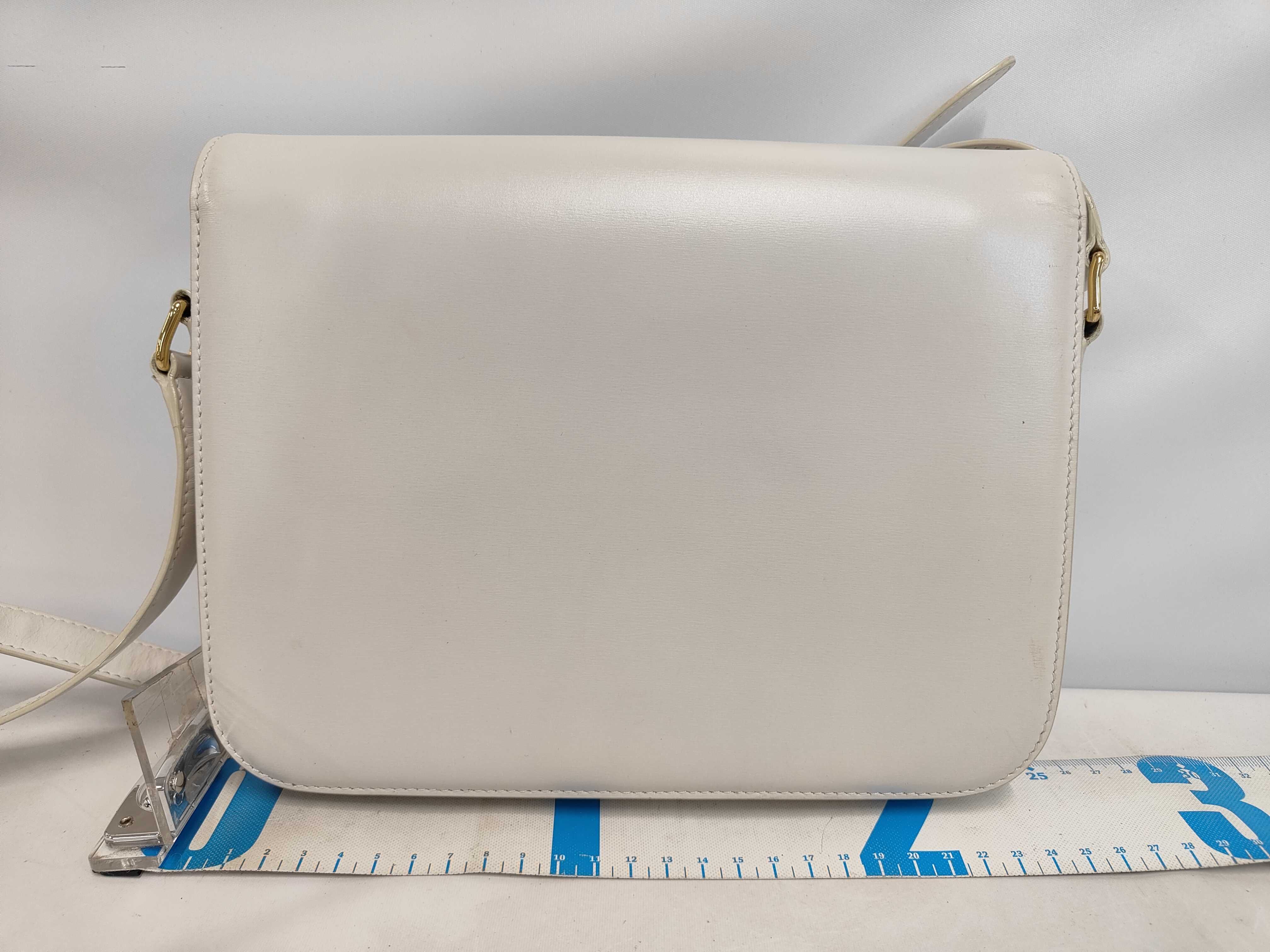 18736 Leather Classic Triomphe Bag Beige Shoulder Bag — view 2