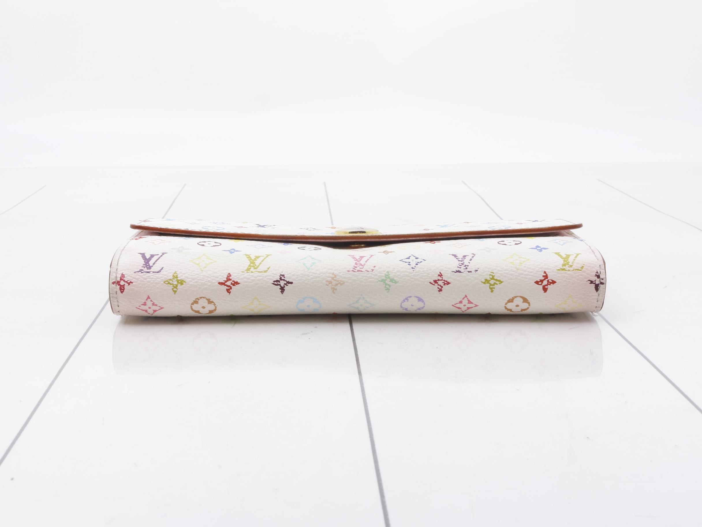 Portefeuille Sarah Blanc, initials YUMI — view 3