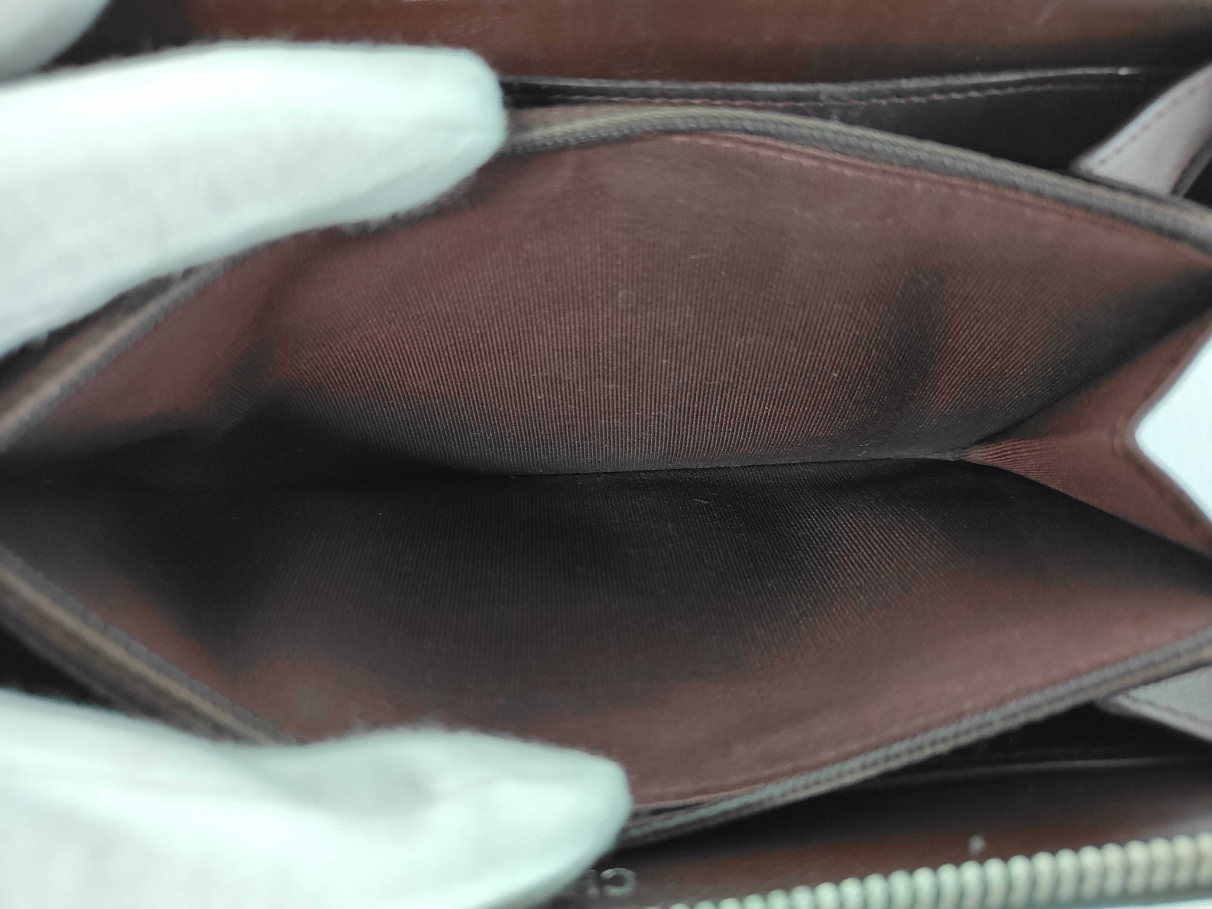 Matelassé Round Zip Wallet (Serial Number 16) — view 12