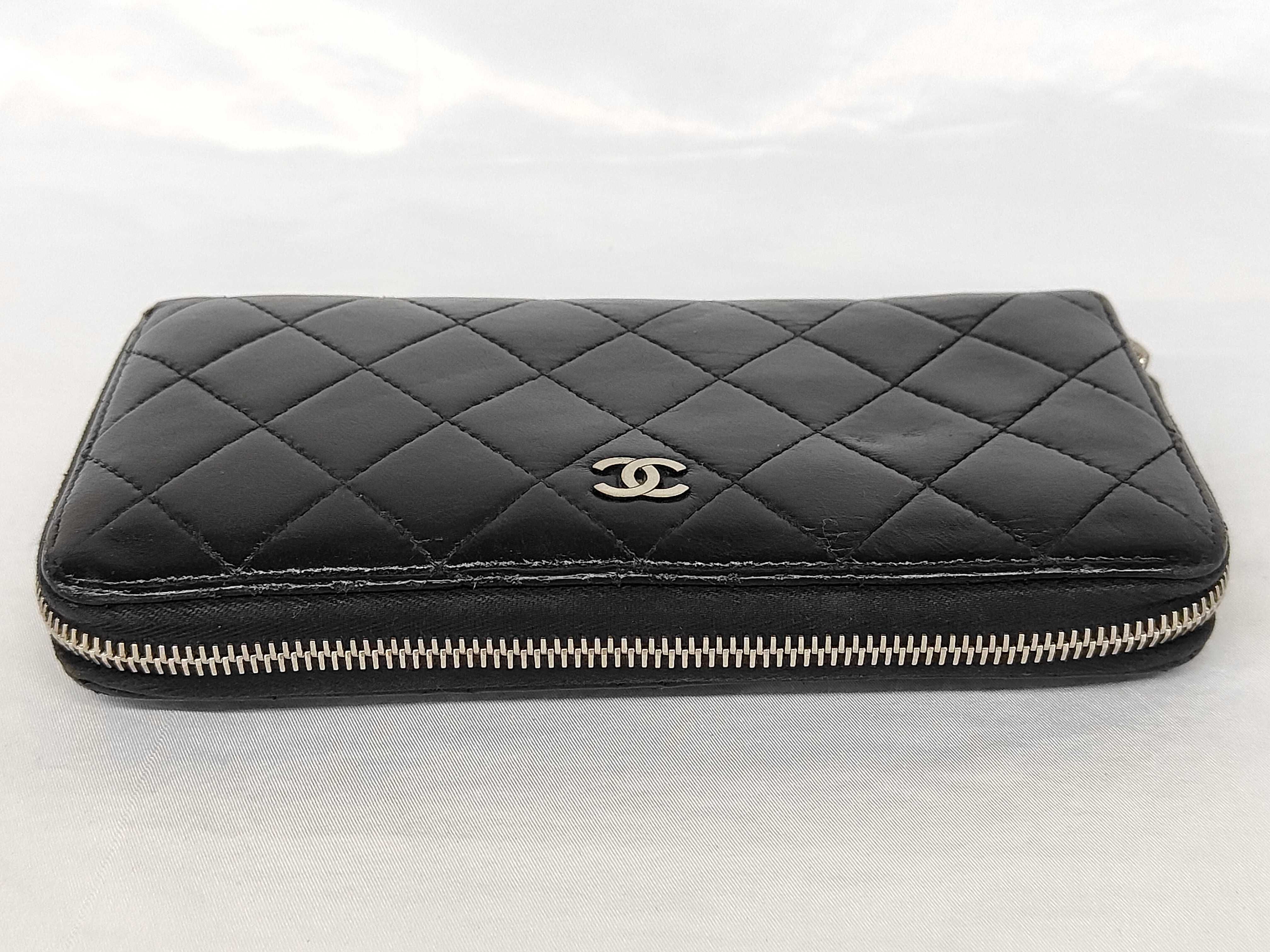 Matelassé Round Zip Wallet (Serial Number 16) — view 3