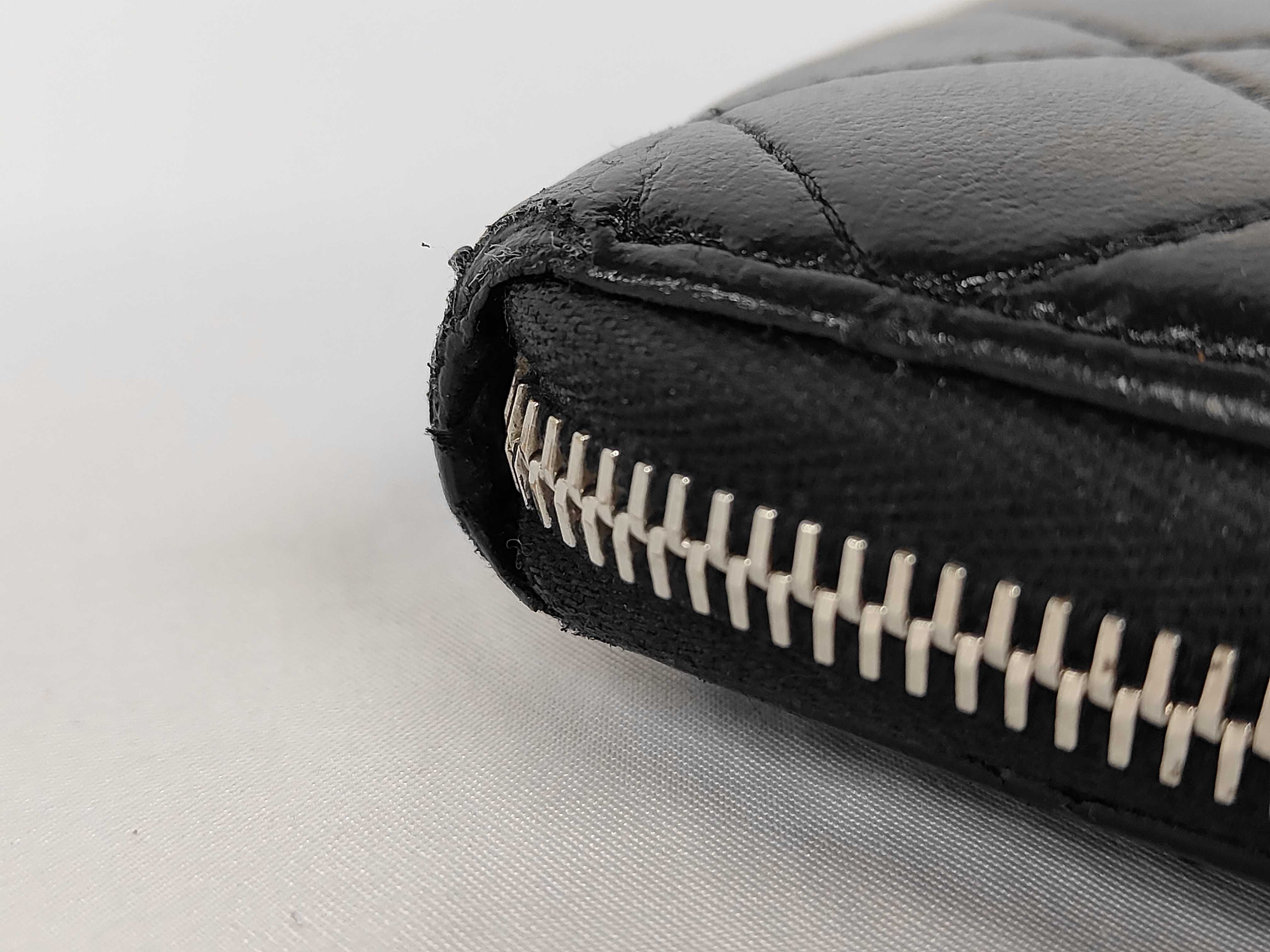 Matelassé Round Zip Wallet (Serial Number 16) — view 4