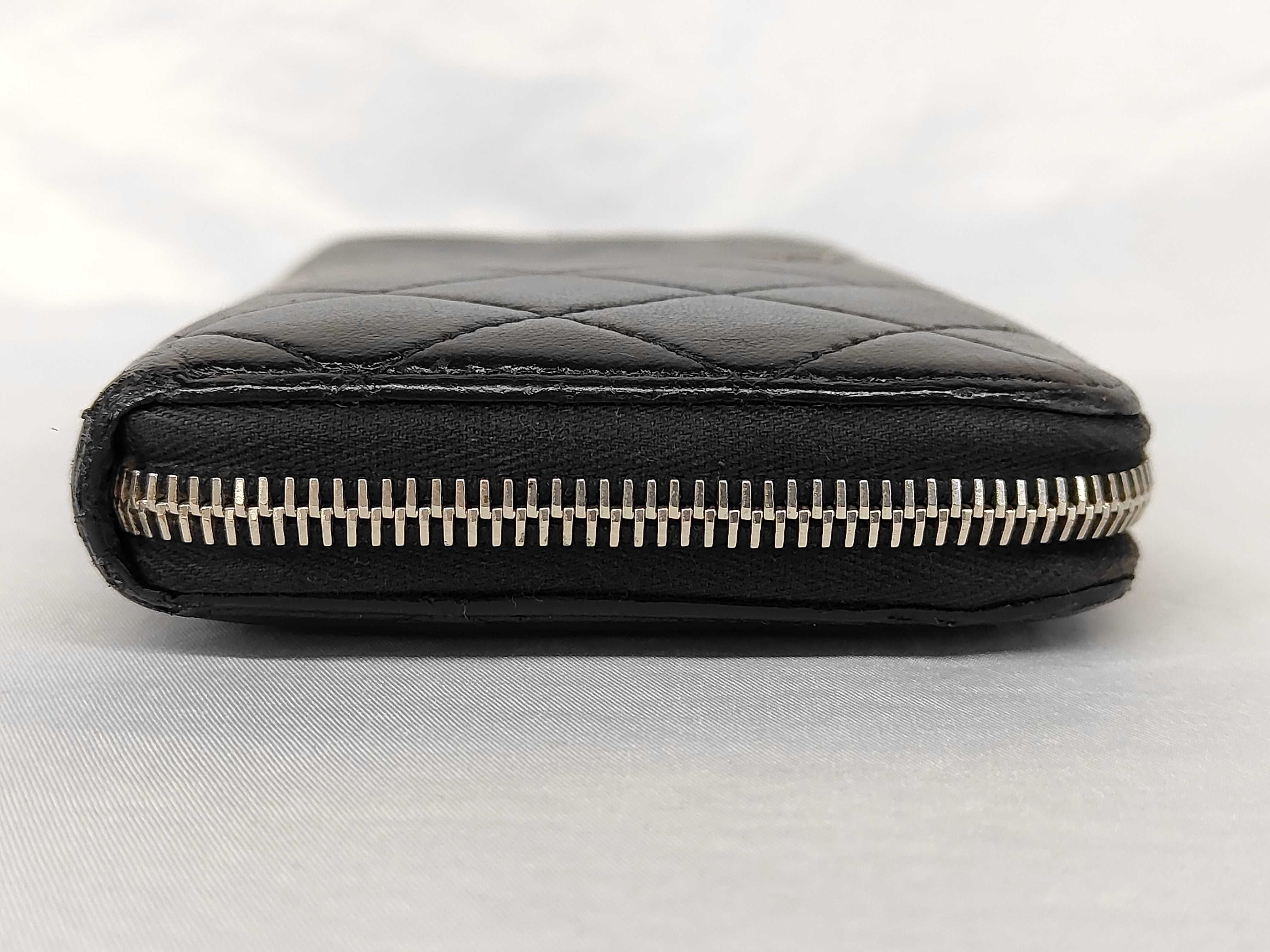 Matelassé Round Zip Wallet (Serial Number 16) — view 5