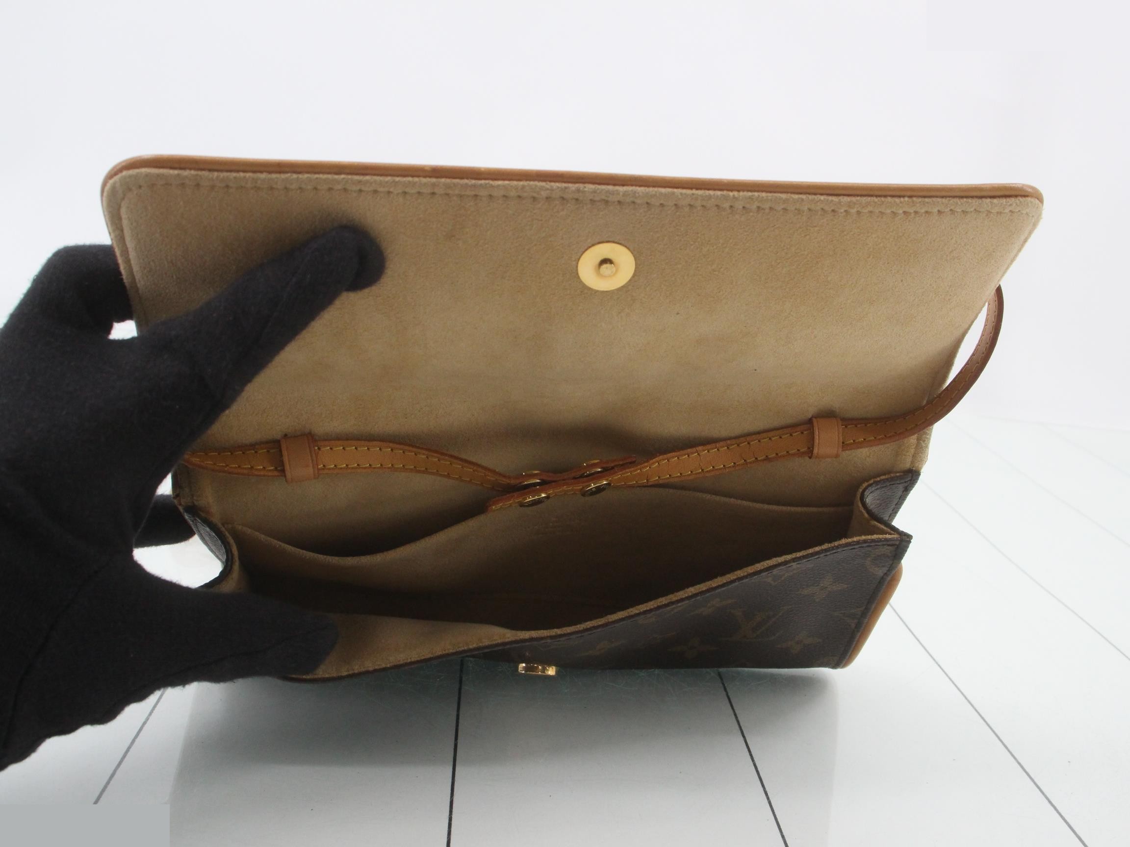 Pochette Twin GM with shoulder strap — view 4