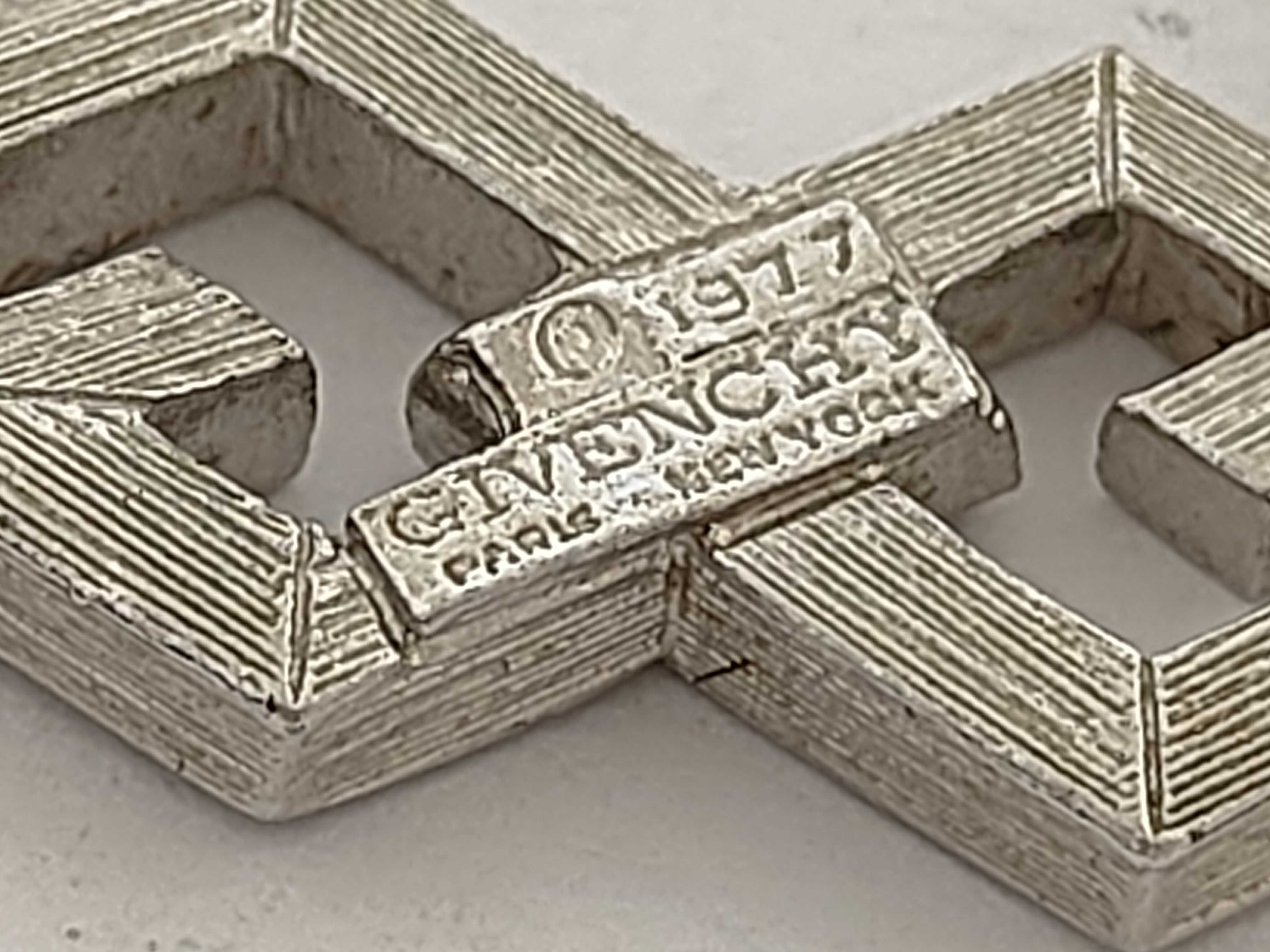 Necklace — view 3