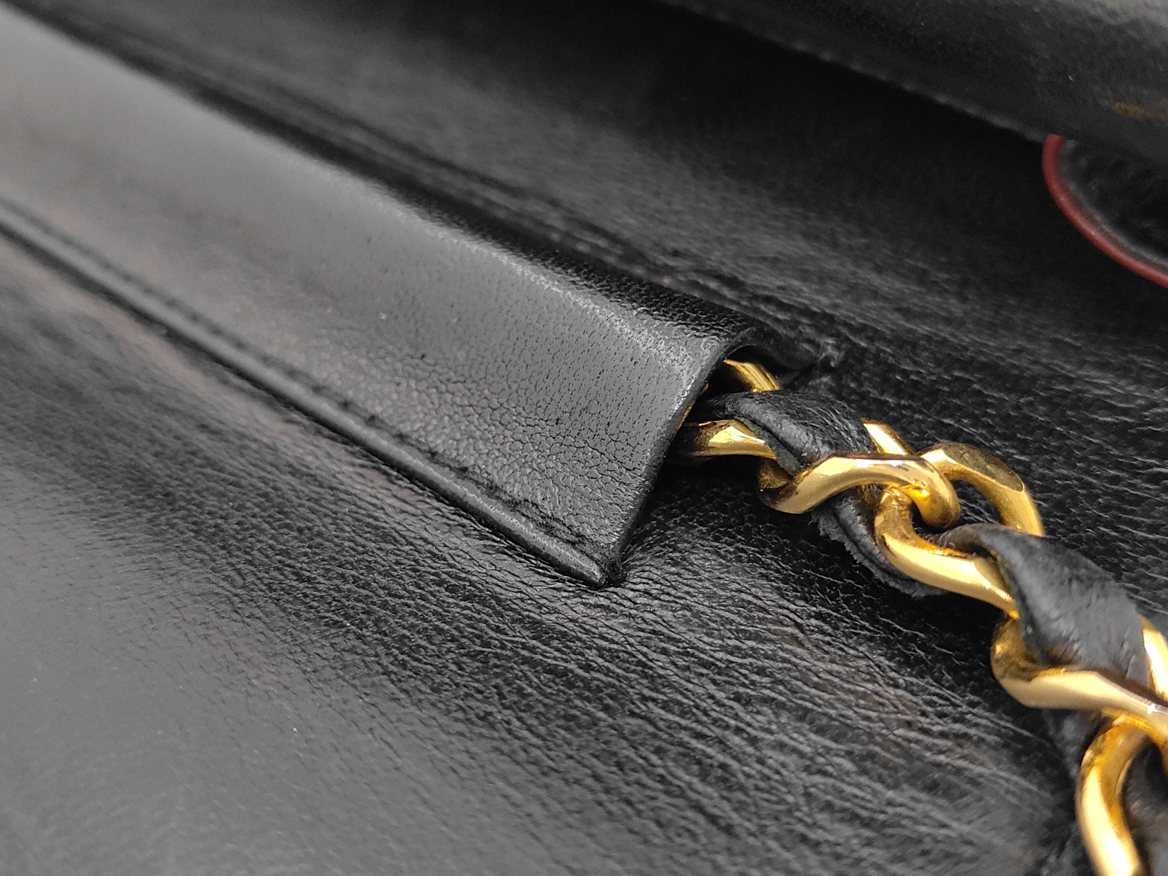 Double Flap Single Chain Shoulder Bag, Black, Gold Hardware — view 10
