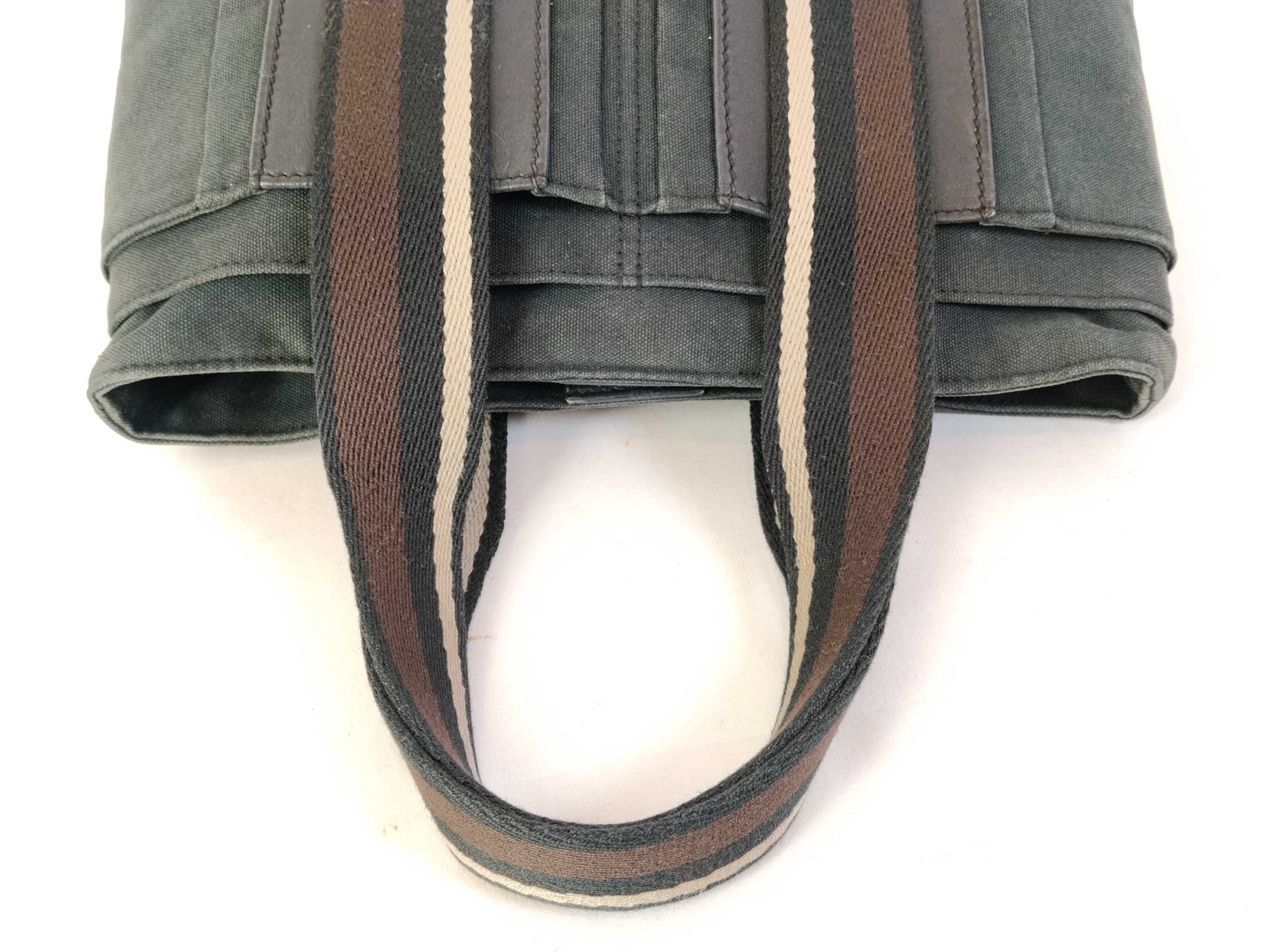 Troca Horizontal PM Handbag — view 3