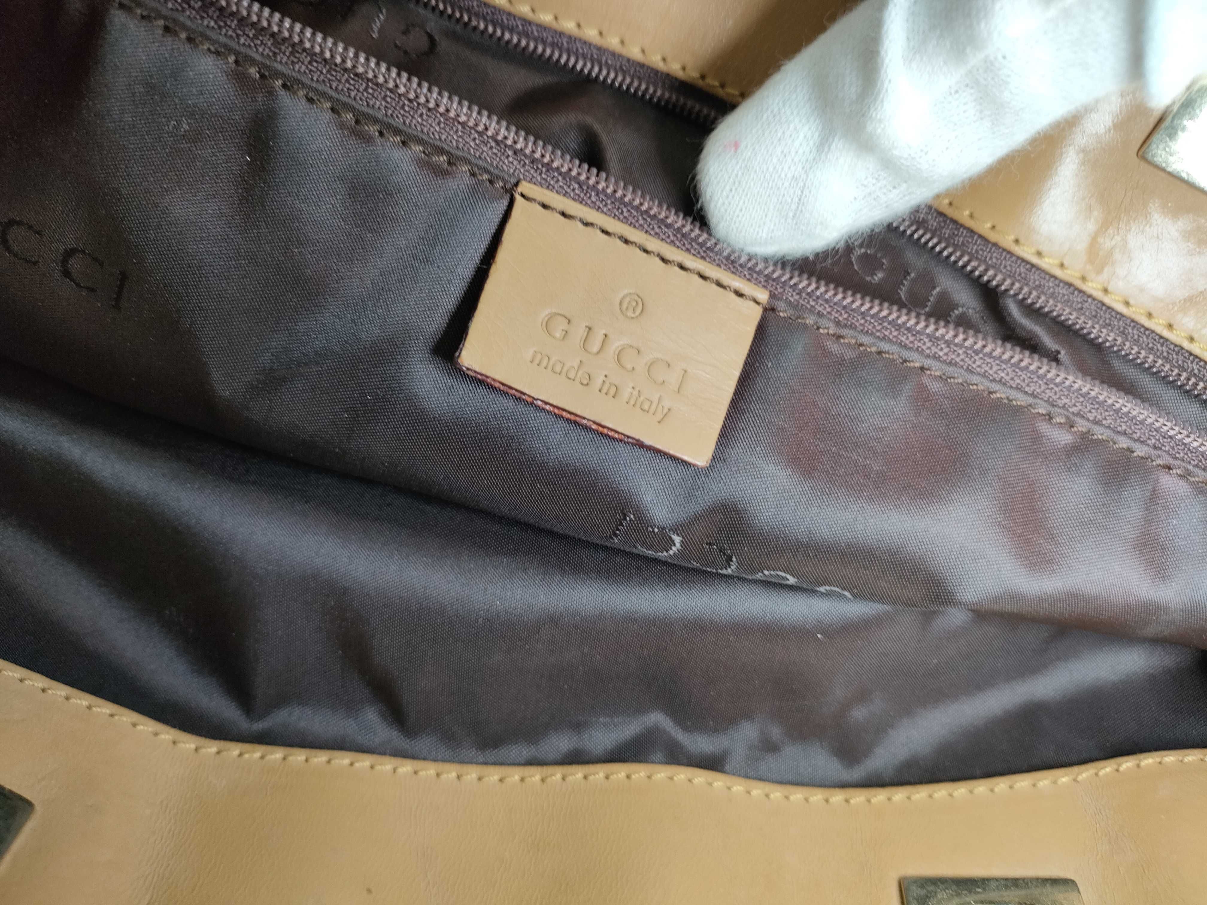 GG Supreme Canvas Handbag — view 13