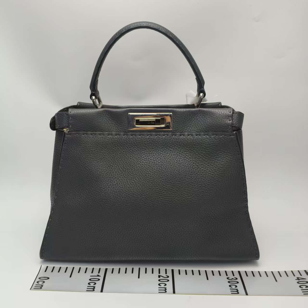 【*Shipped from: China*】FENDI Leather Shoulder Bag