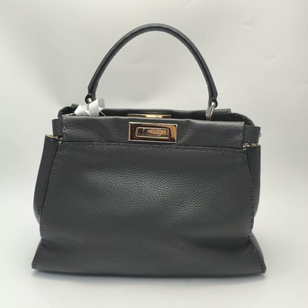 【*Shipped from: China*】FENDI Leather Shoulder Bag — view 3