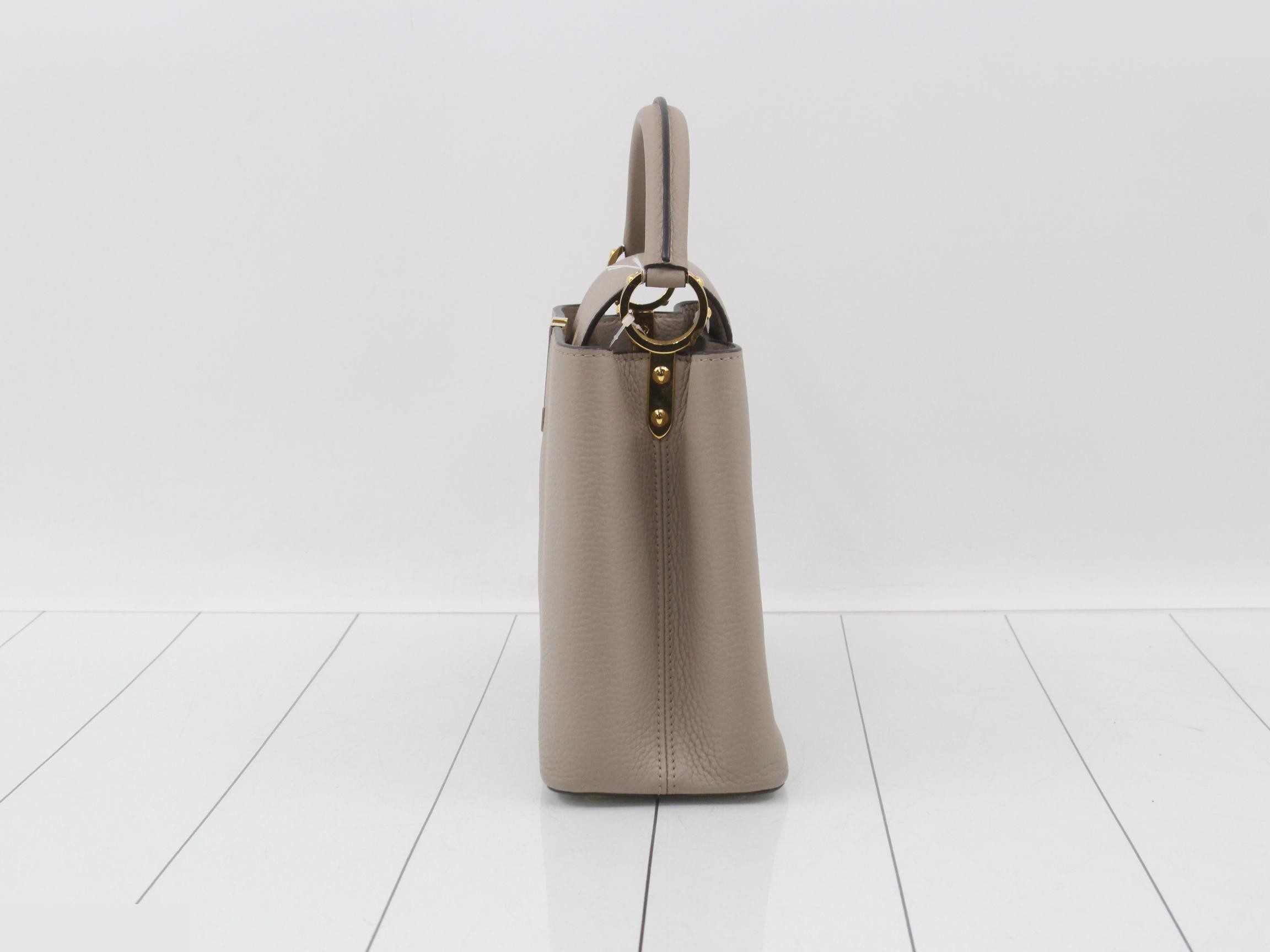 Capucines MM 2-Way Handbag — view 3