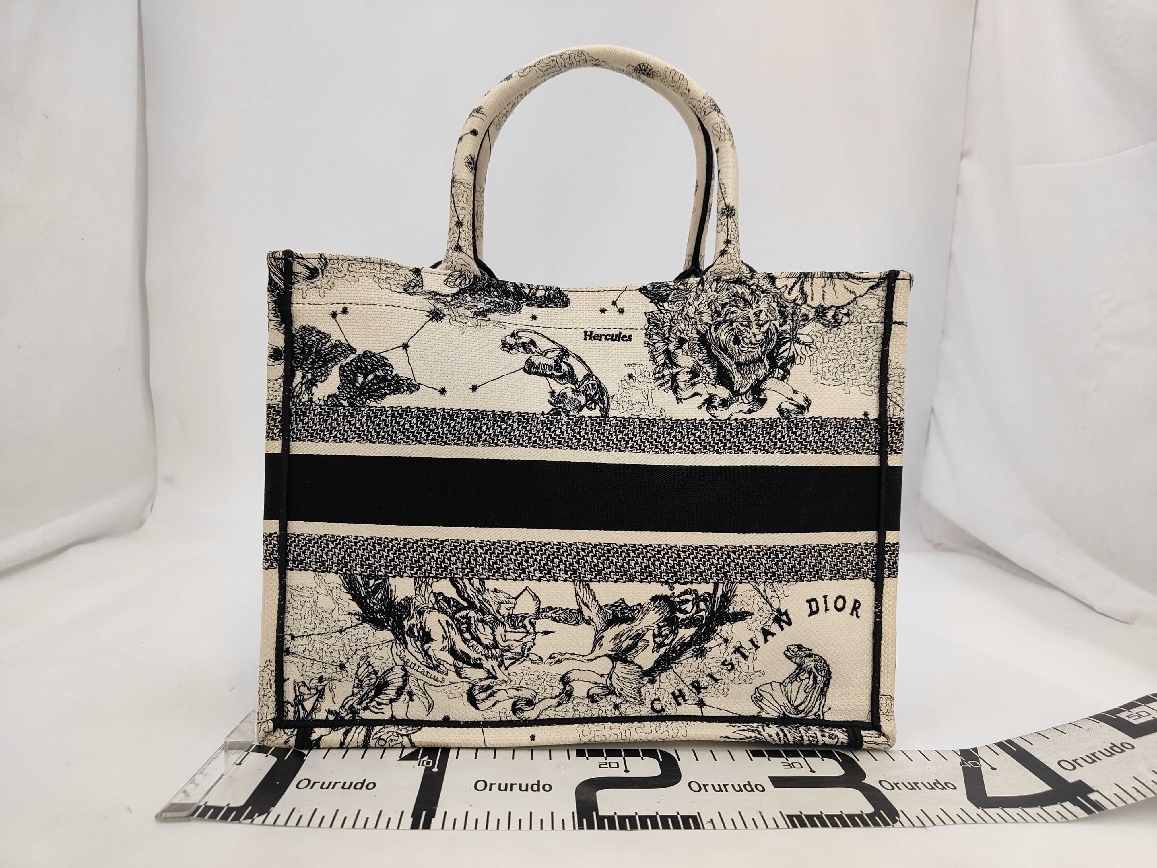 Book Tote Medium Bag — view 2