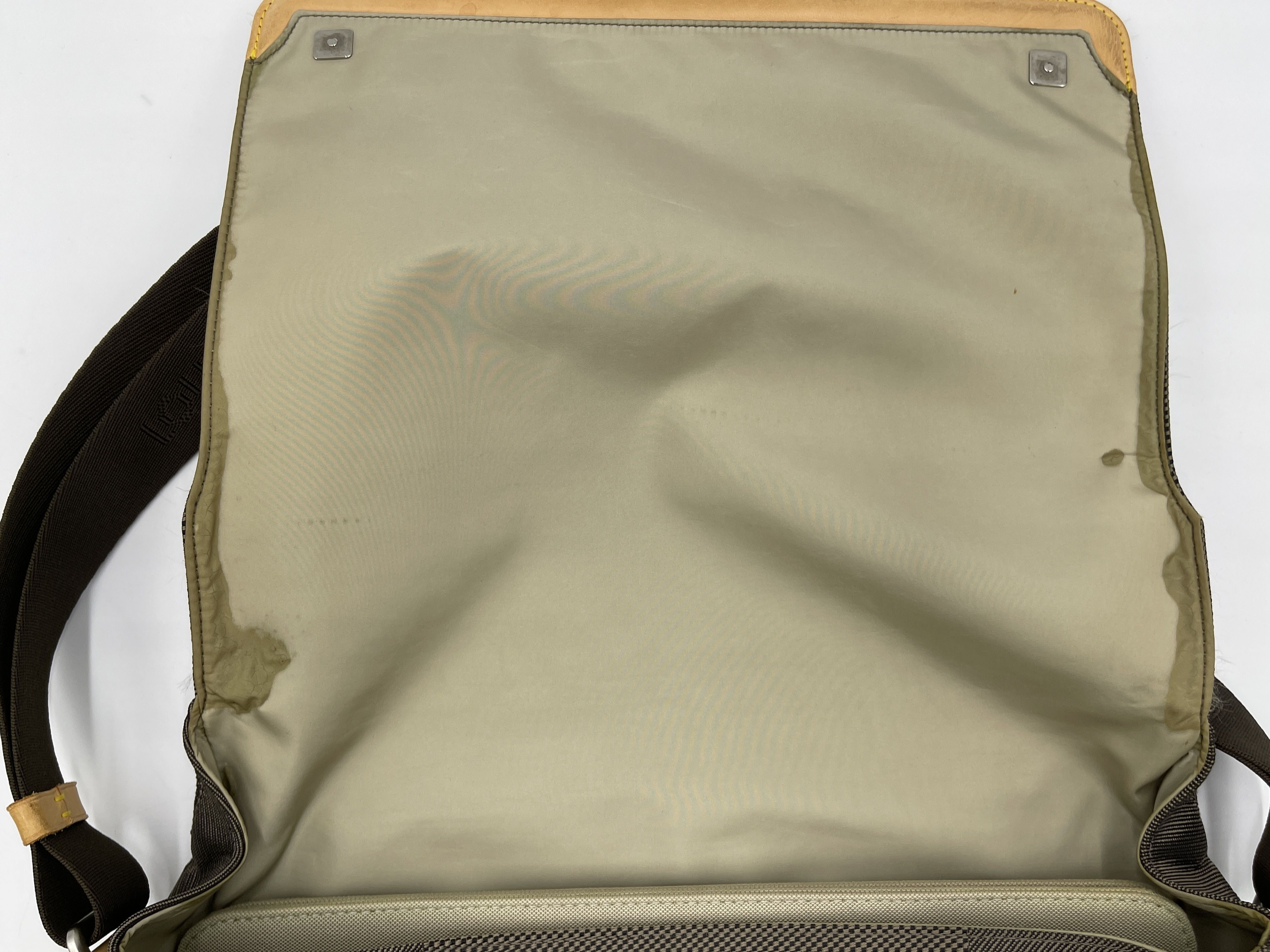 Damier Geant Messager M93030 VI1004 Terre Shoulder Bag — view 9