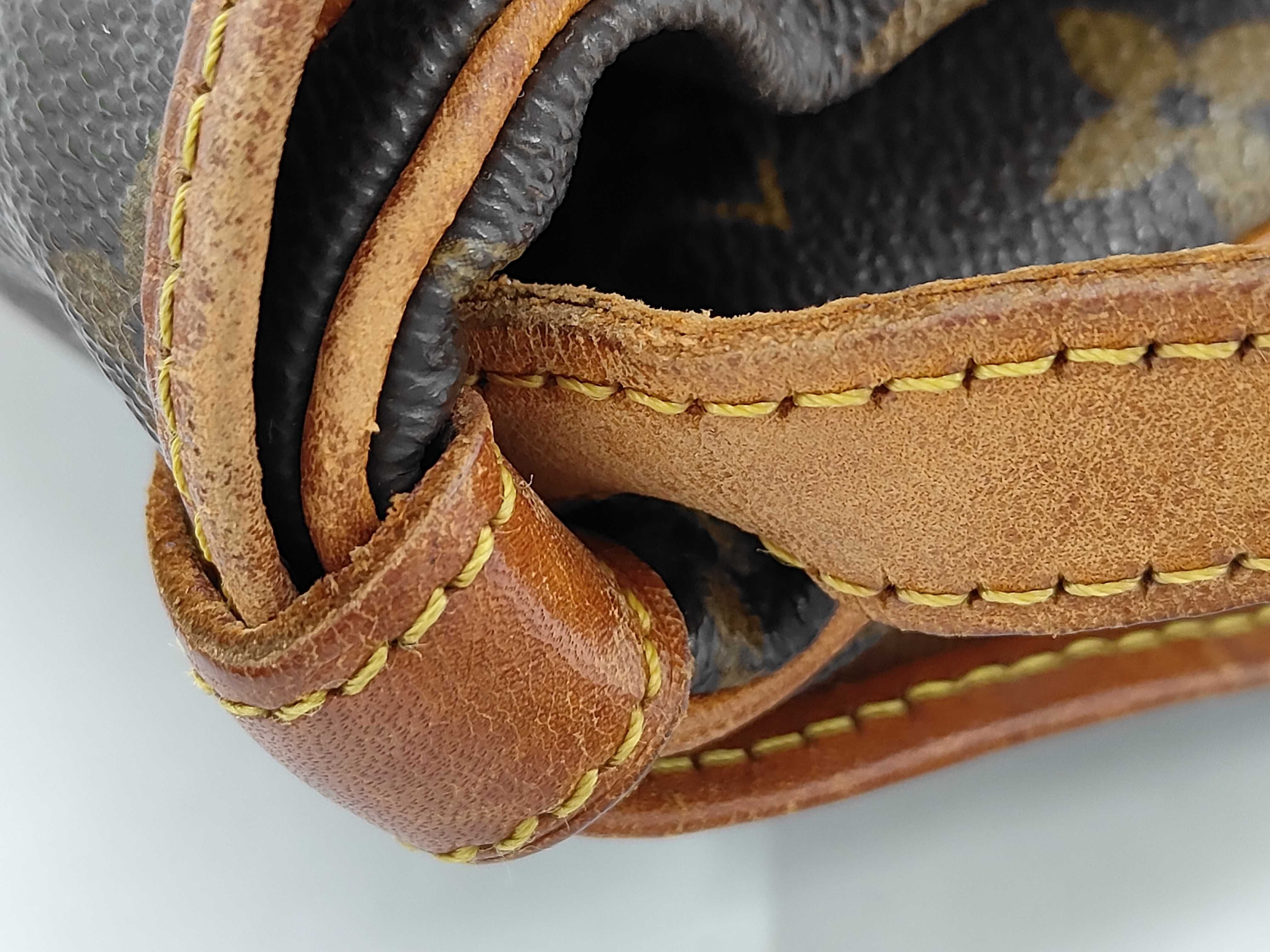 Monogram Louis Vuitton Bag Shoulder Bag — view 7
