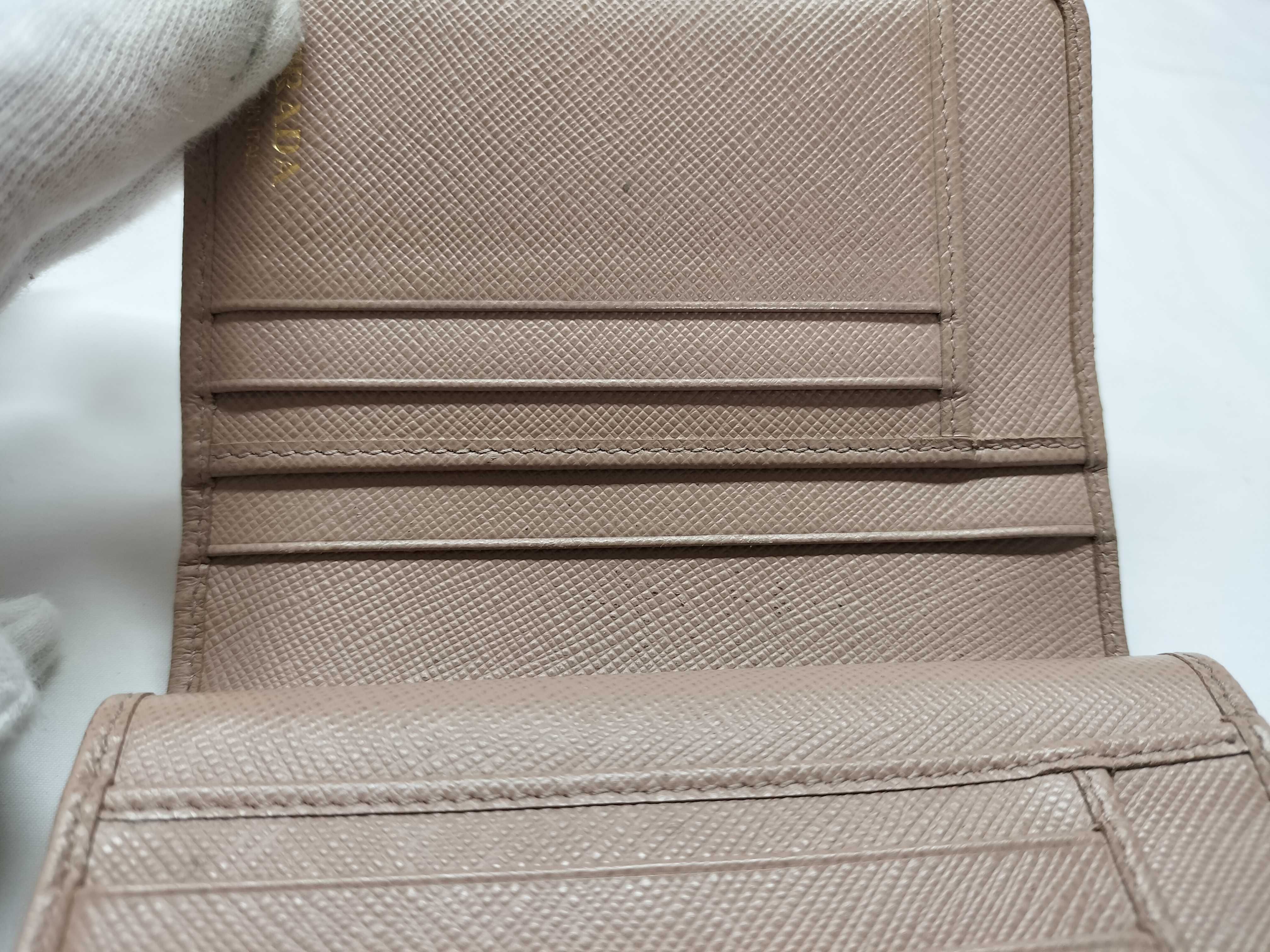 wallet — view 11