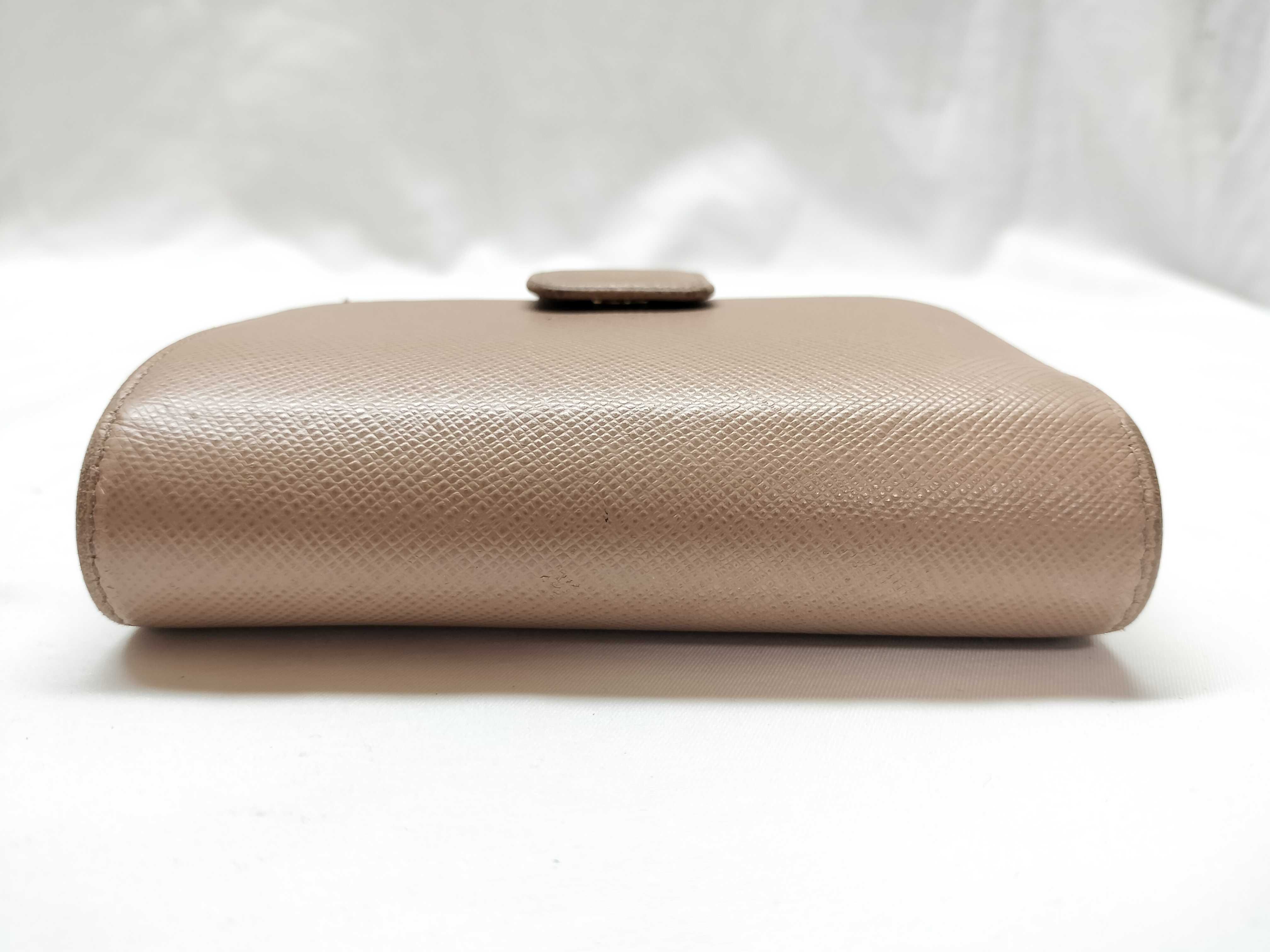 wallet — view 4