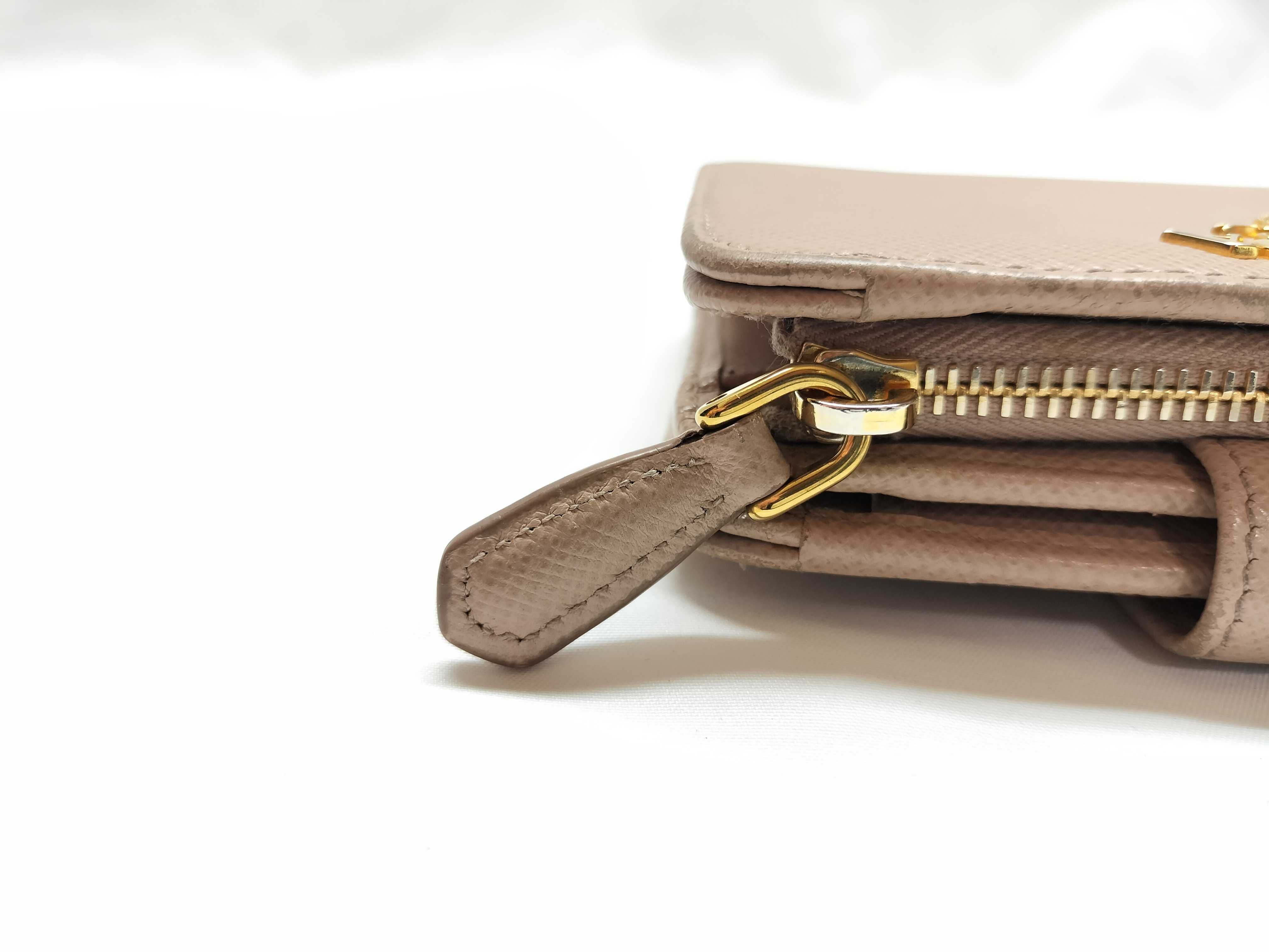 wallet — view 7