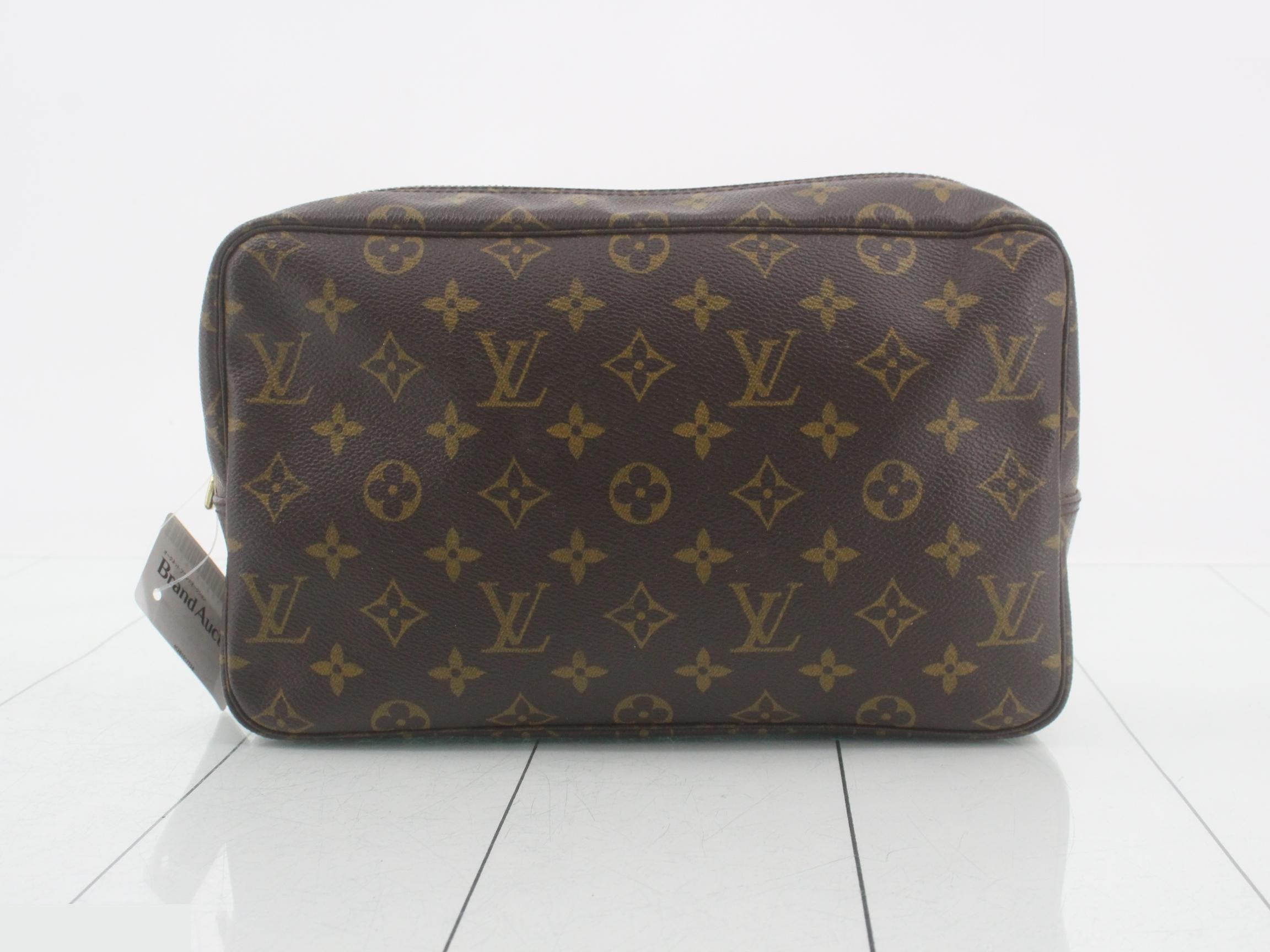 Monogram Trousseau Toilette 28