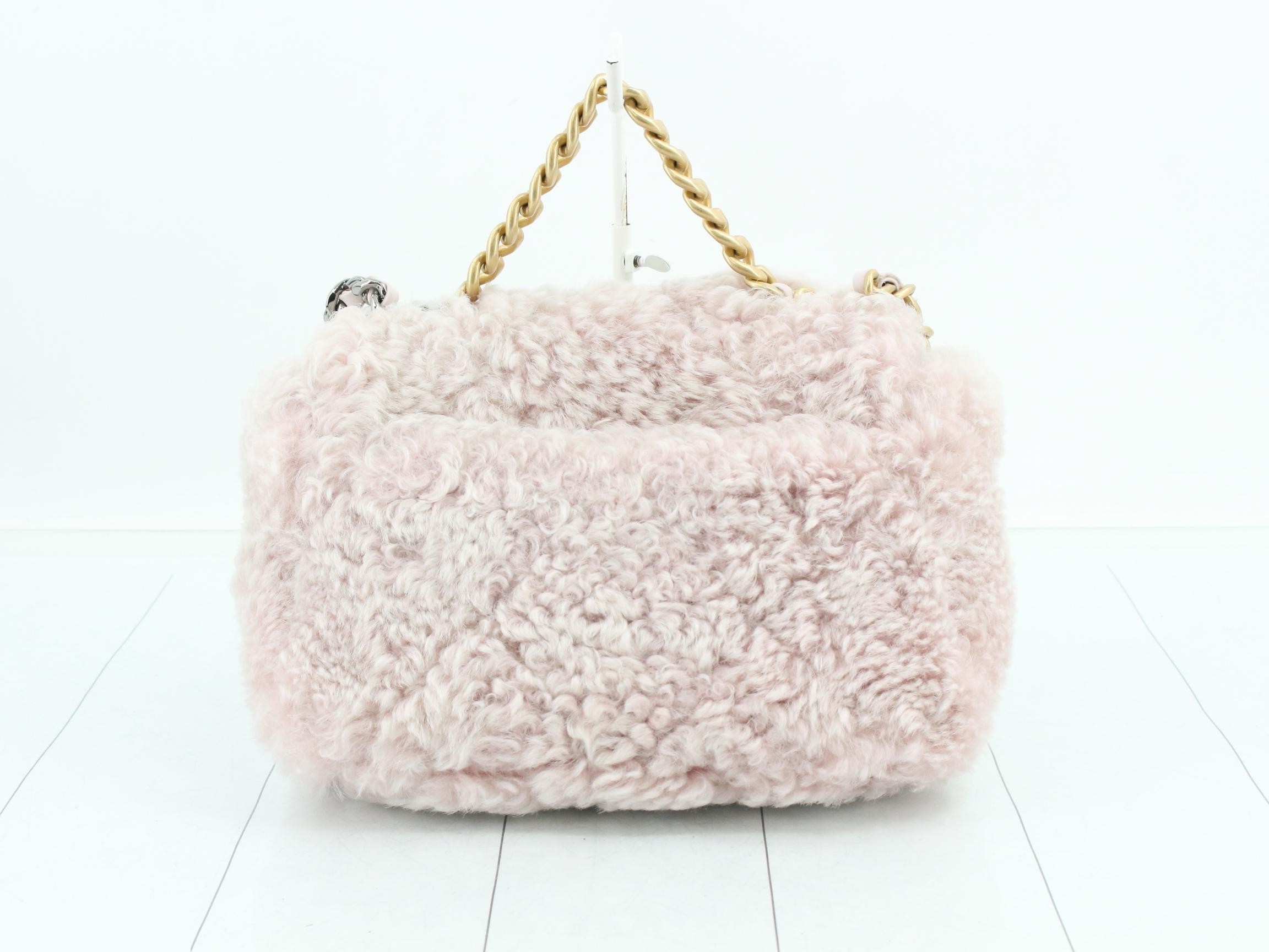 19 Shearling Boa Chain Shoulder Bag — view 2