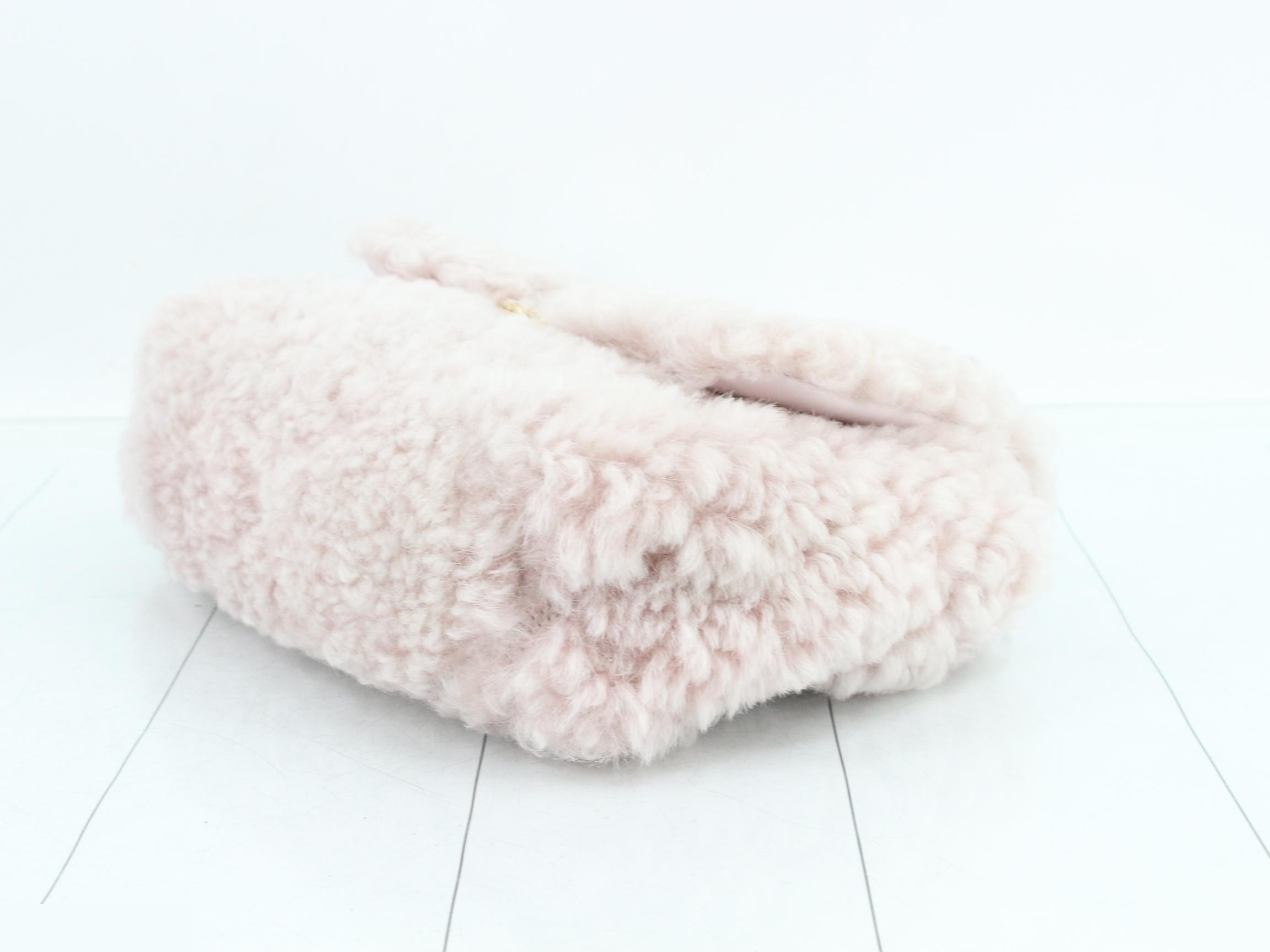 19 Shearling Boa Chain Shoulder Bag — view 6