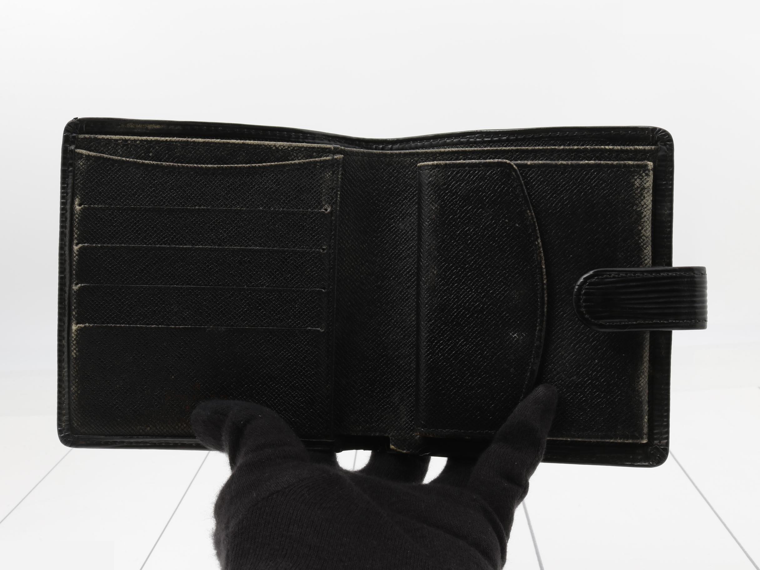 Epi Bifold Wallet with Hook Closure MI0978 — view 4