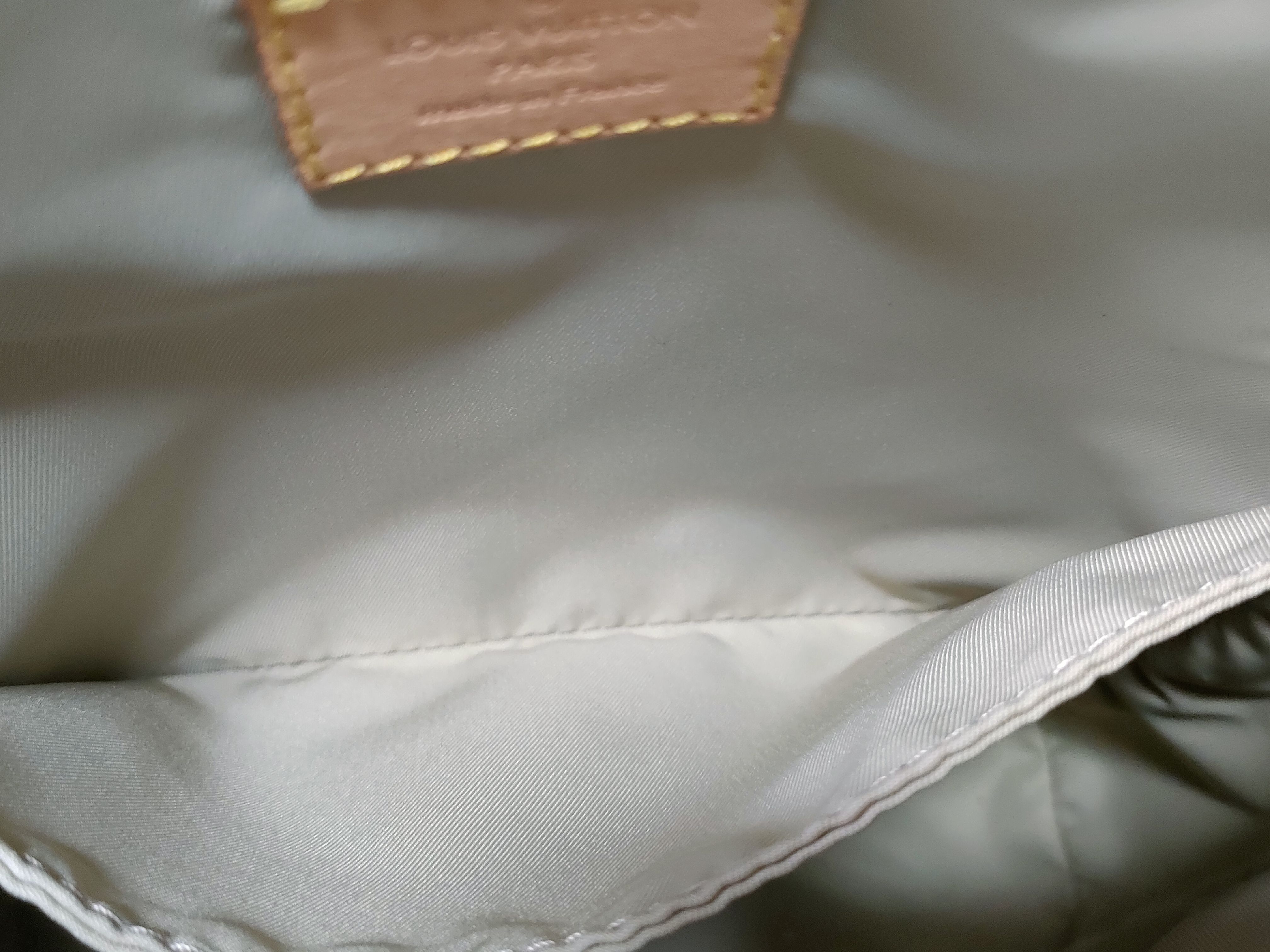 M93040 Citadin Shoulder Bag — view 13