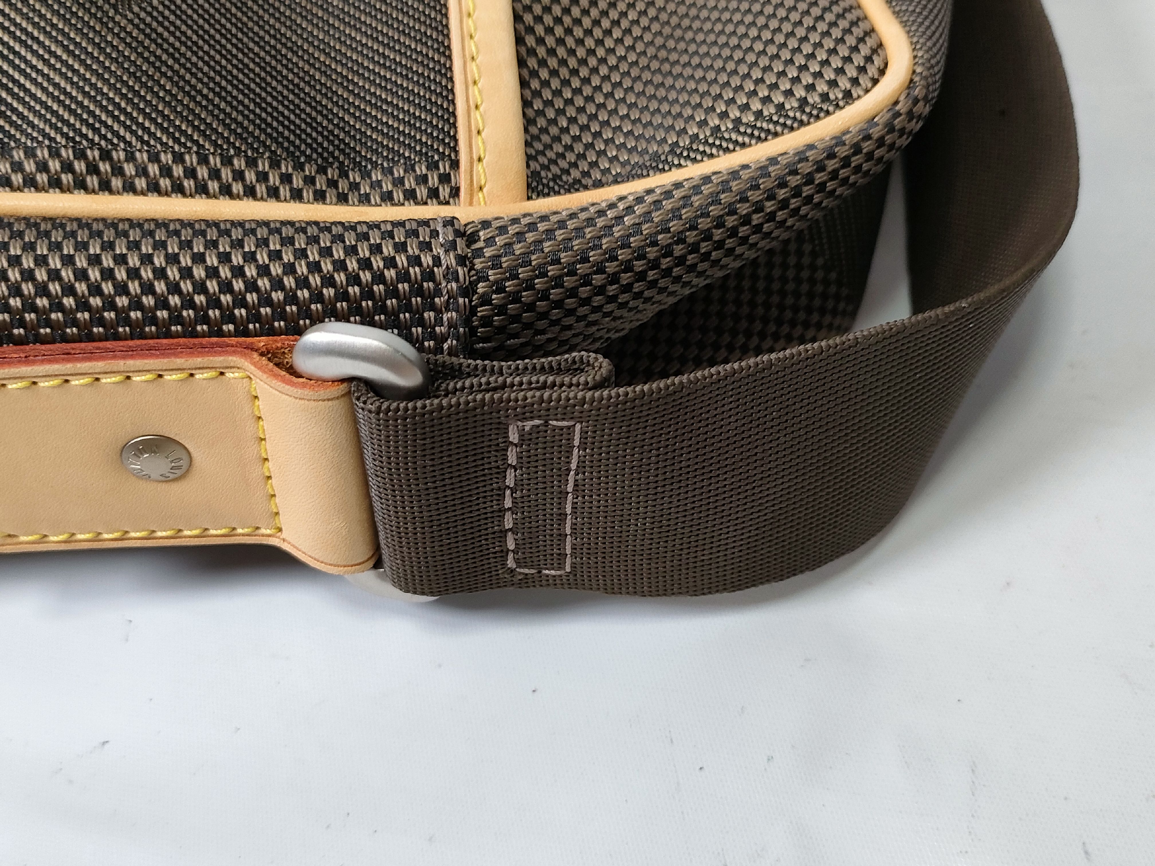 M93040 Citadin Shoulder Bag — view 5