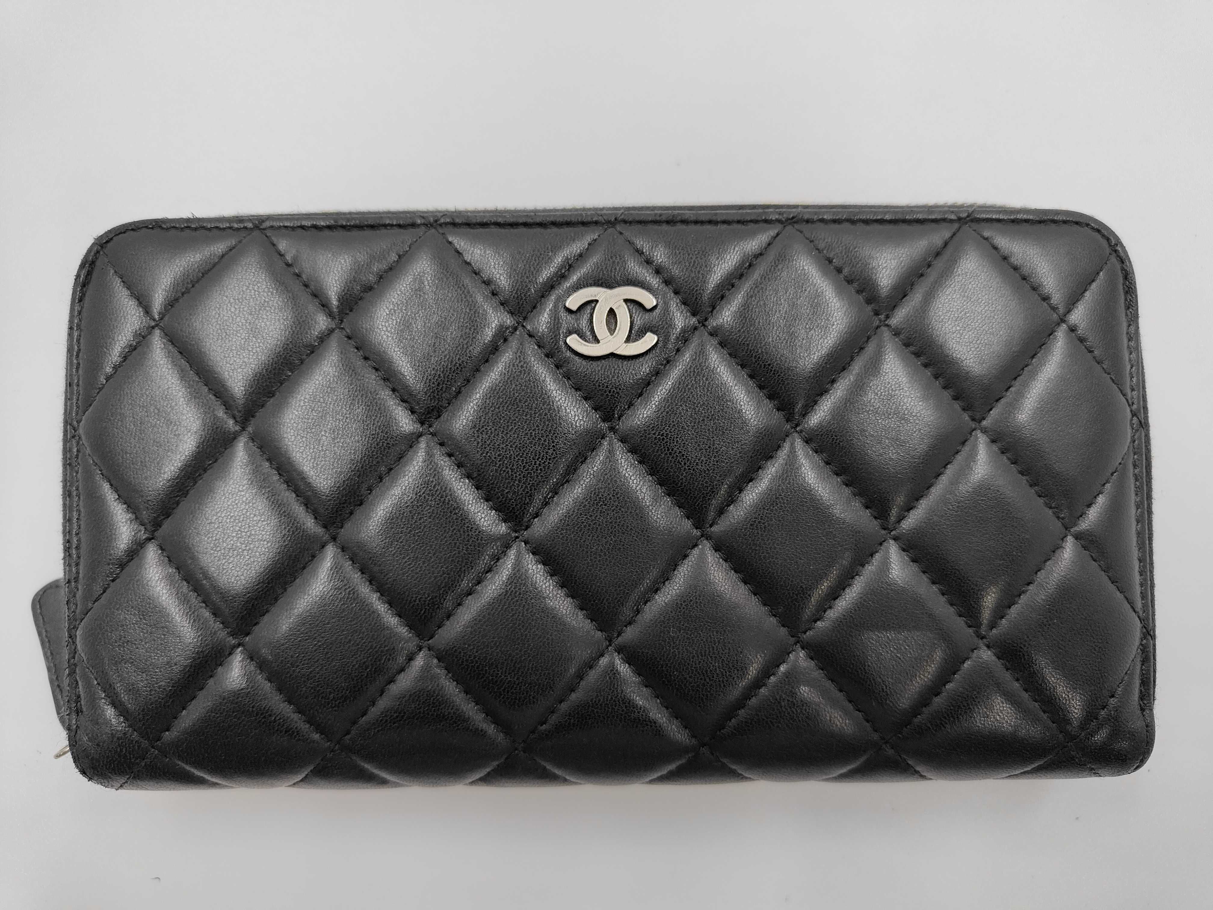 Round Zip Long Wallet