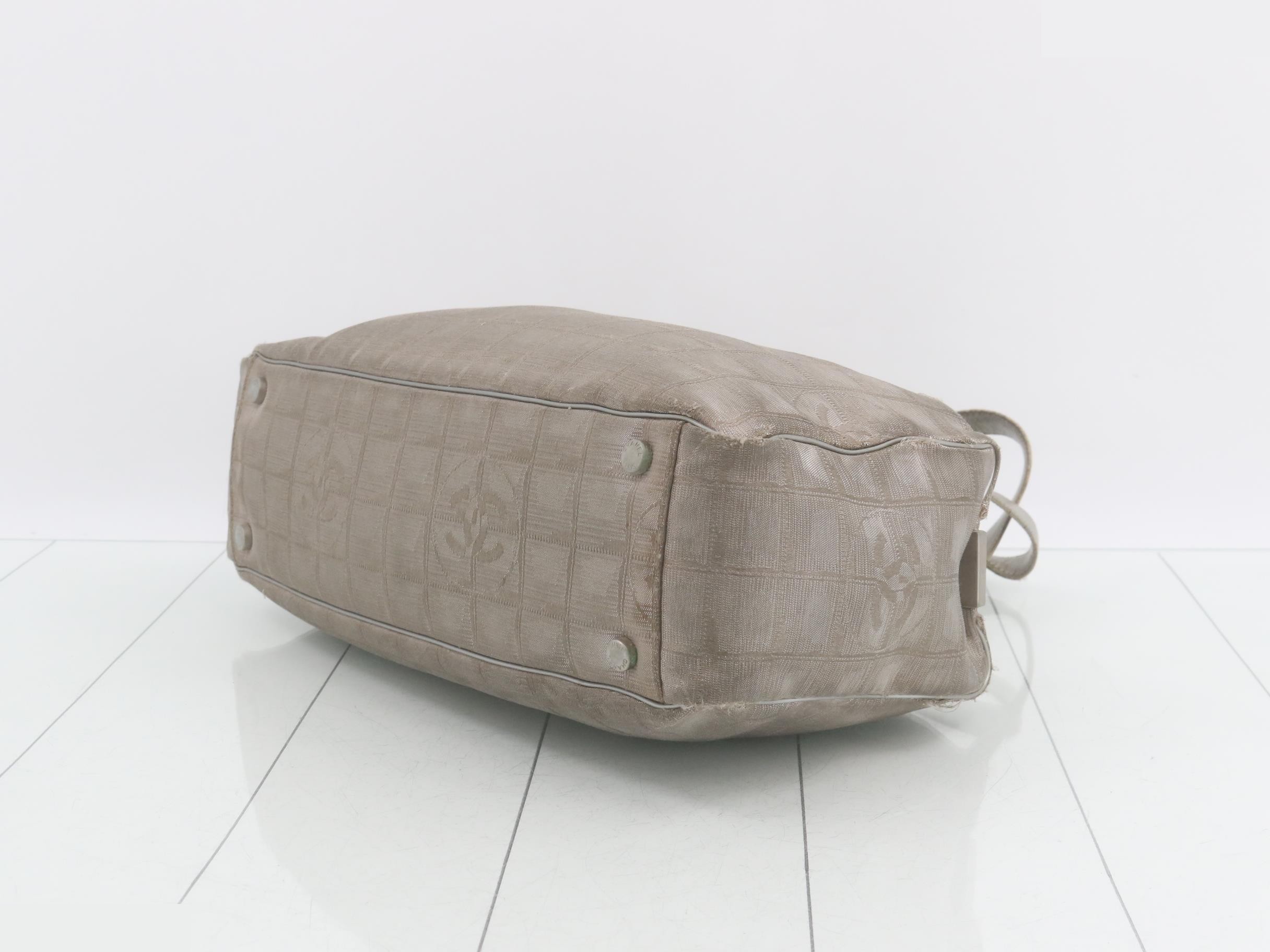 New Travel Handbag — view 6