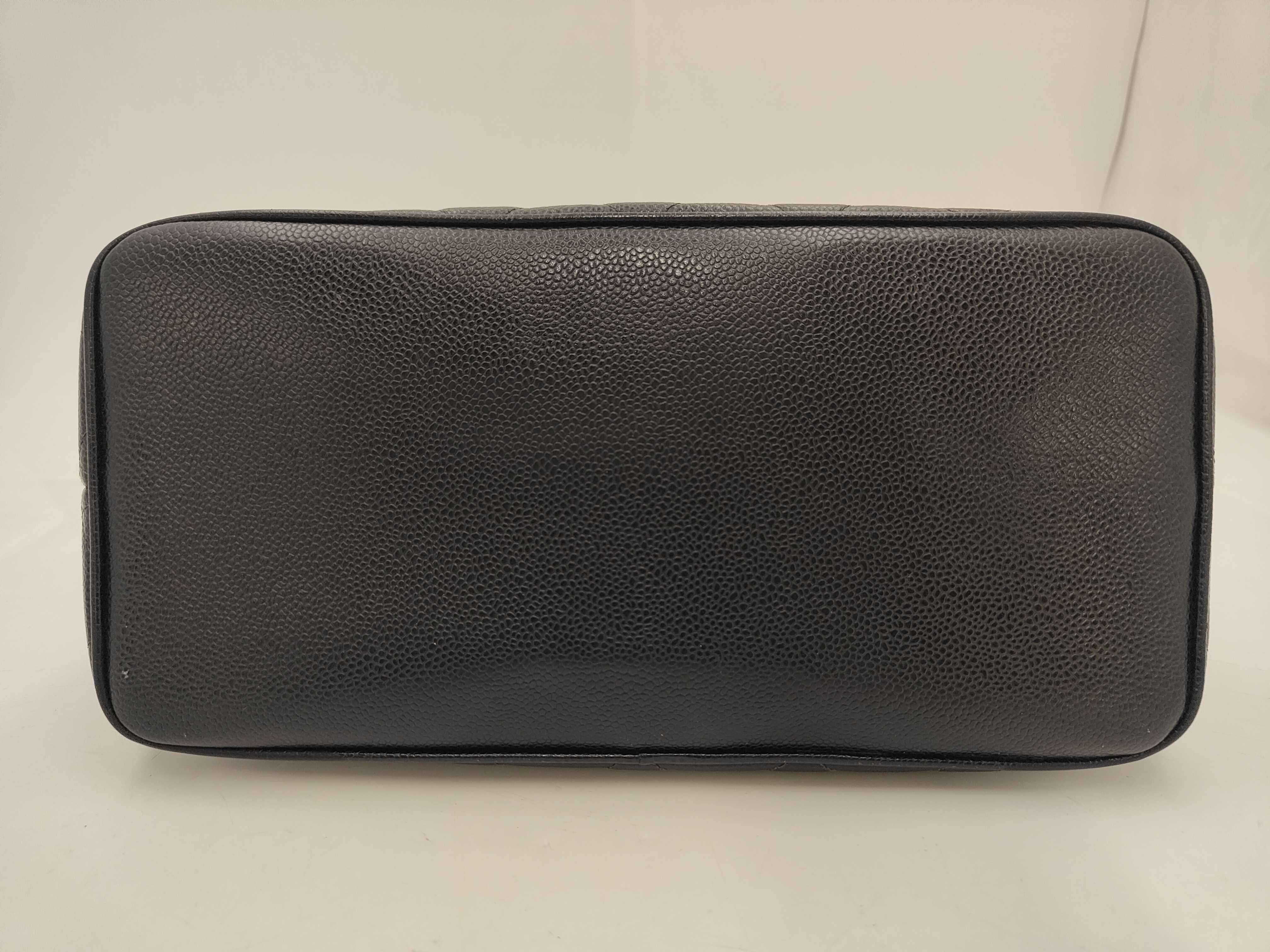 Reissue Tote Bag, Caviar Leather, Series 5 — view 3