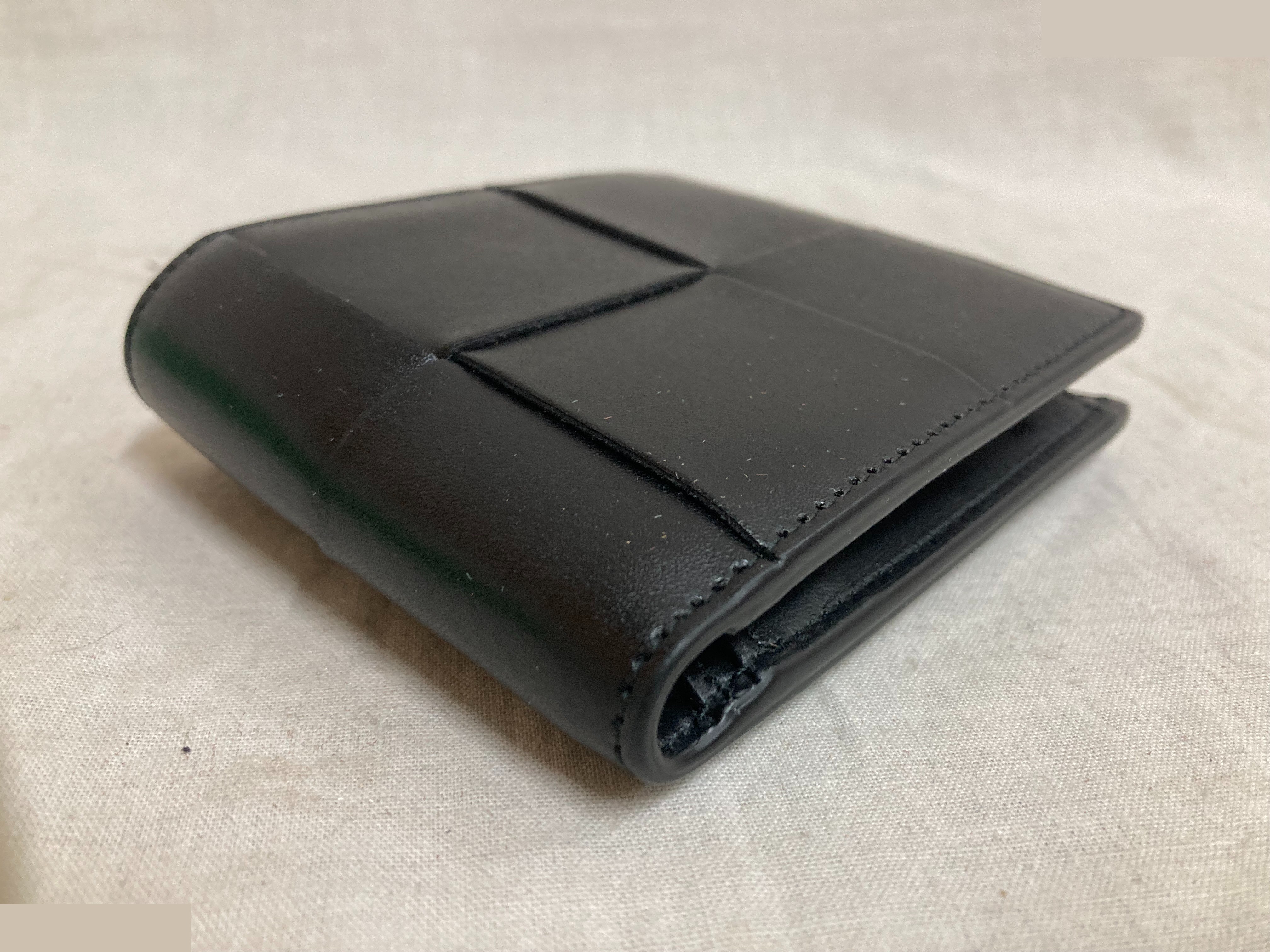 Intrecciato (bag), bi-fold wallet, maxi intrecciato — view 3