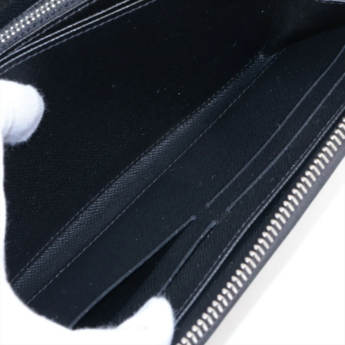 Epi Zippy Wallet M61857 CA4104 Noir Round Zip Wallet — view 8
