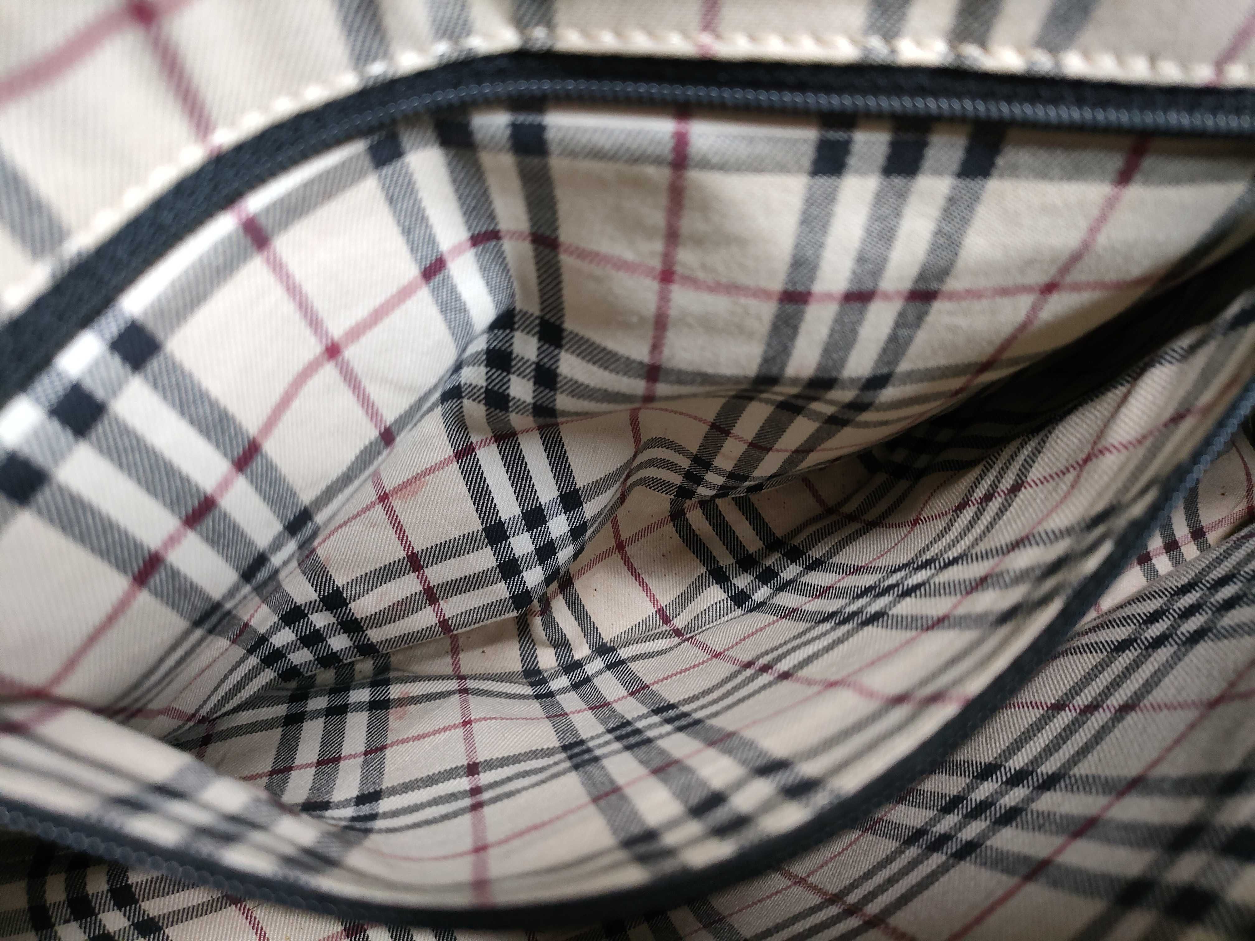 handbag, leather, black tote bag — view 11