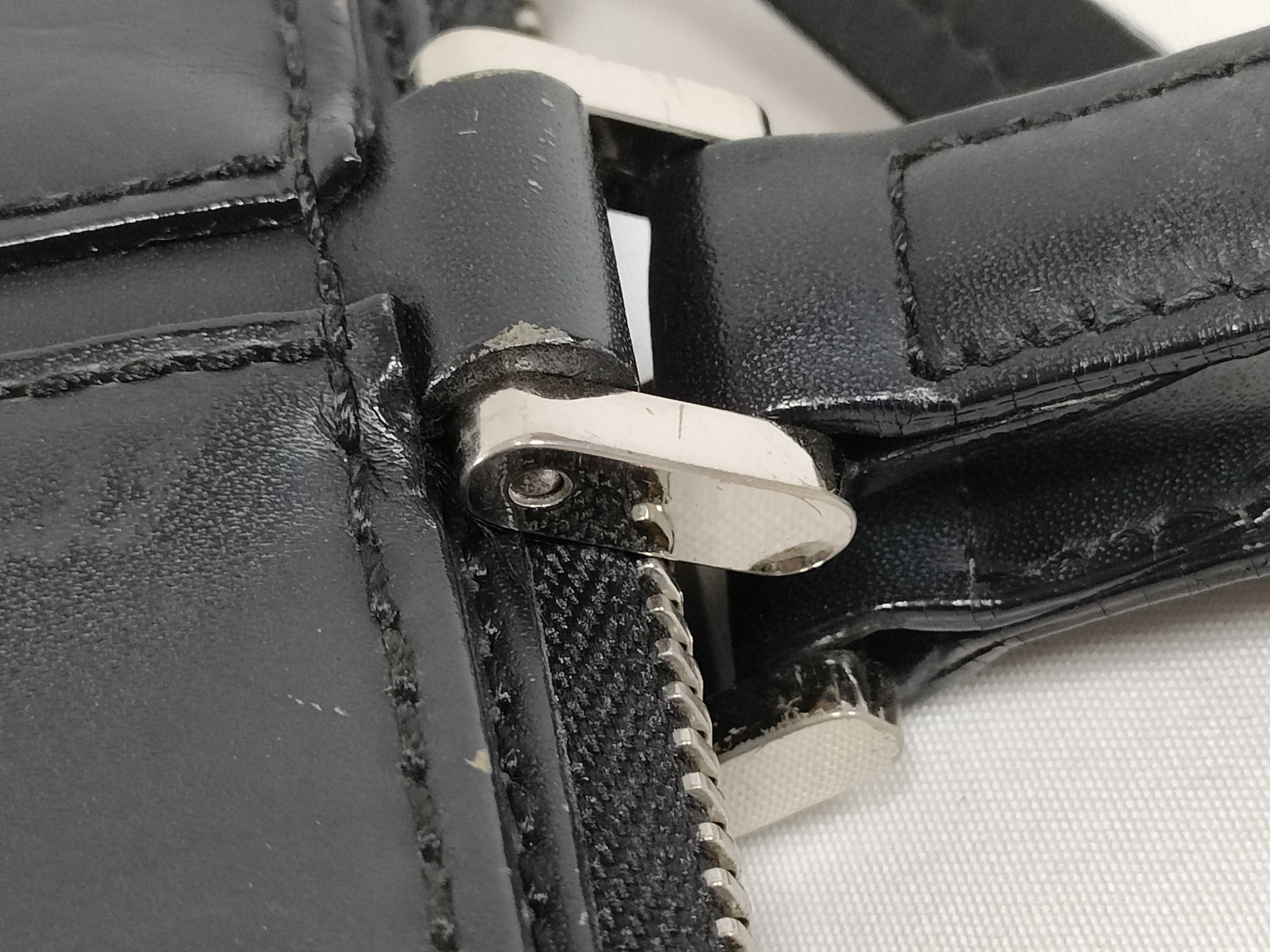 handbag, leather, black tote bag — view 5
