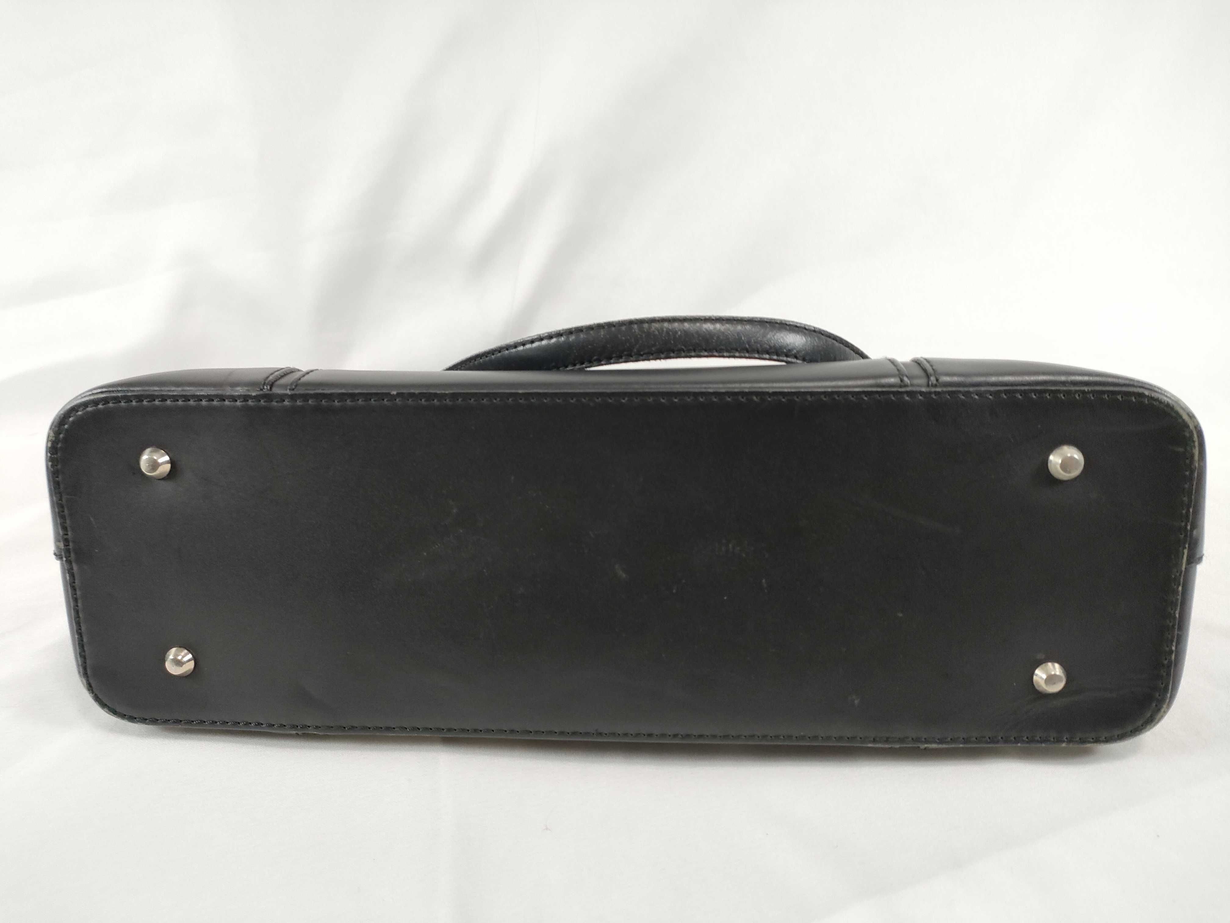 handbag, leather, black tote bag — view 8