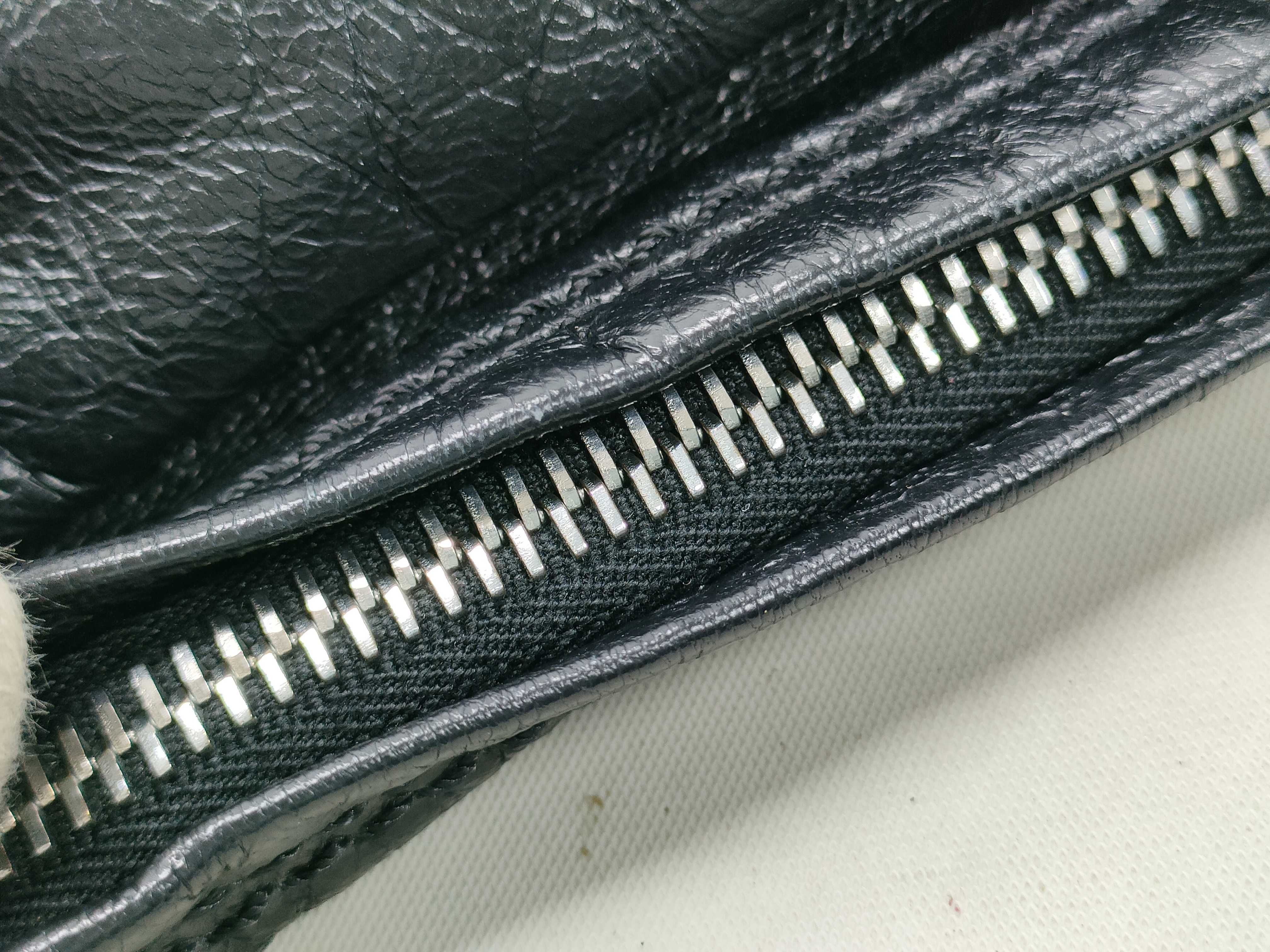 One-Shoulder Leather Shoulder Bag — view 8