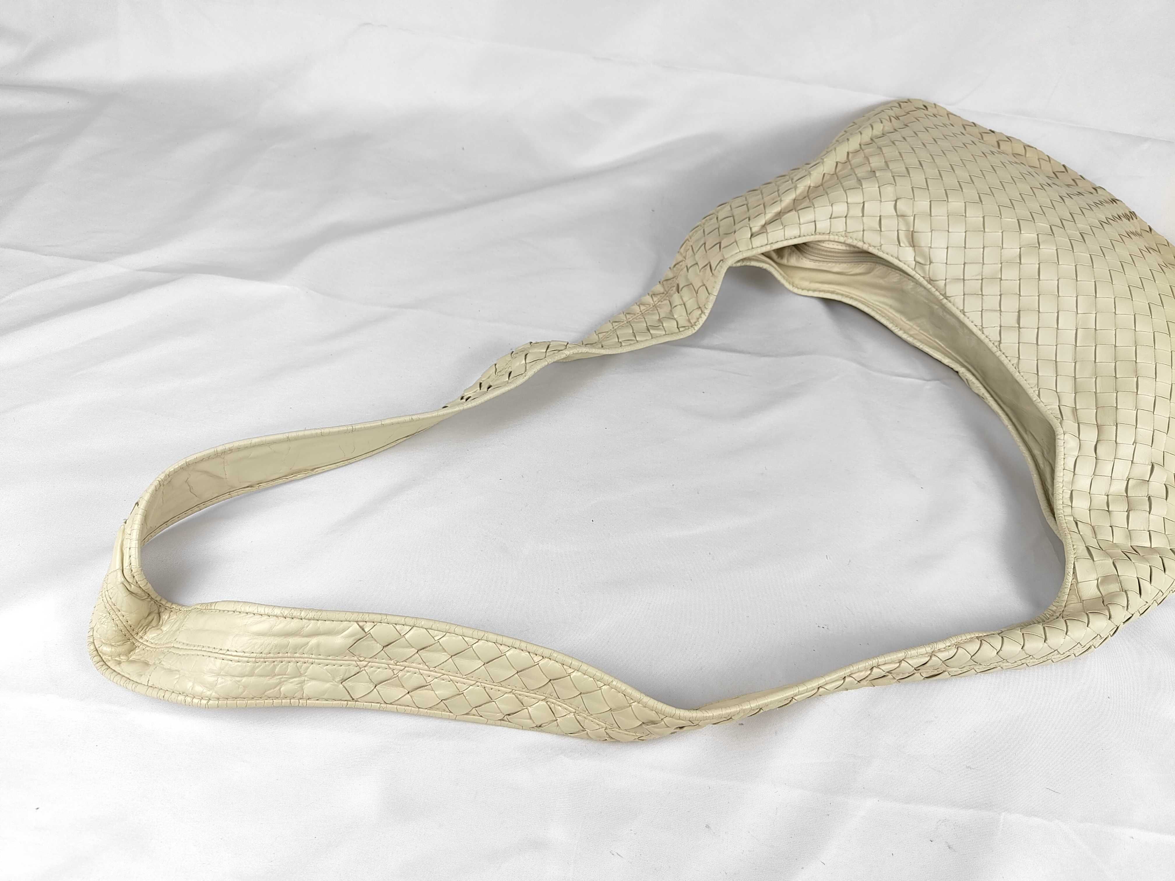 Intrecciato One Shoulder Bag Beige Shoulder Bag — view 3