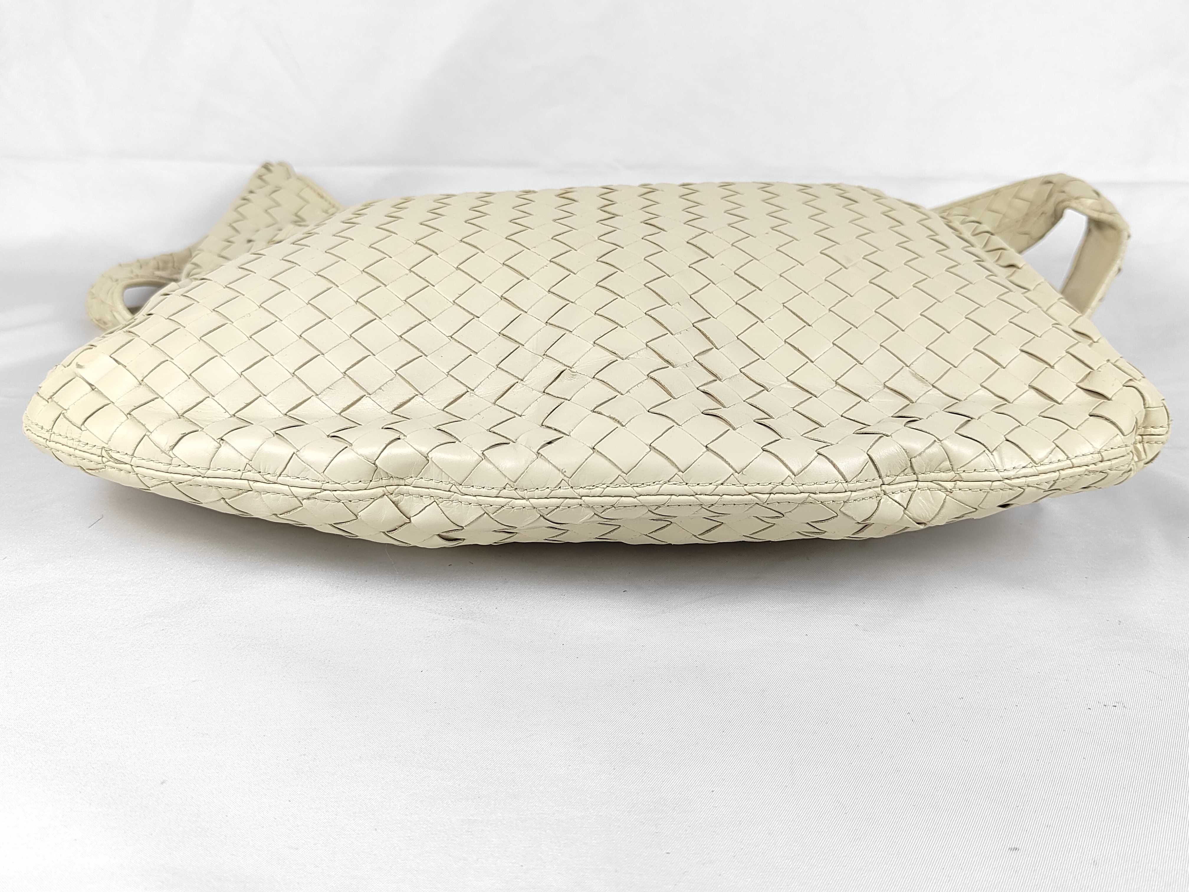 Intrecciato One Shoulder Bag Beige Shoulder Bag — view 7