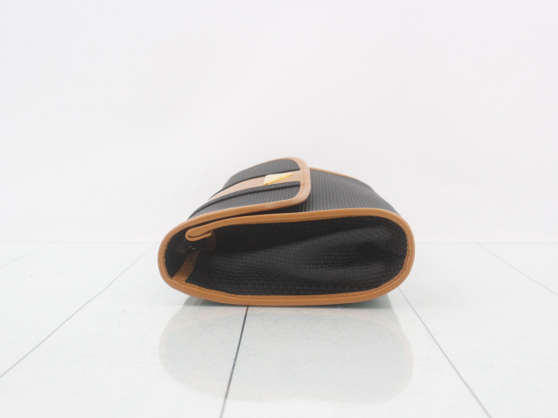 Vintage Second Bag, Triangle Logo Clutch Bag — view 4