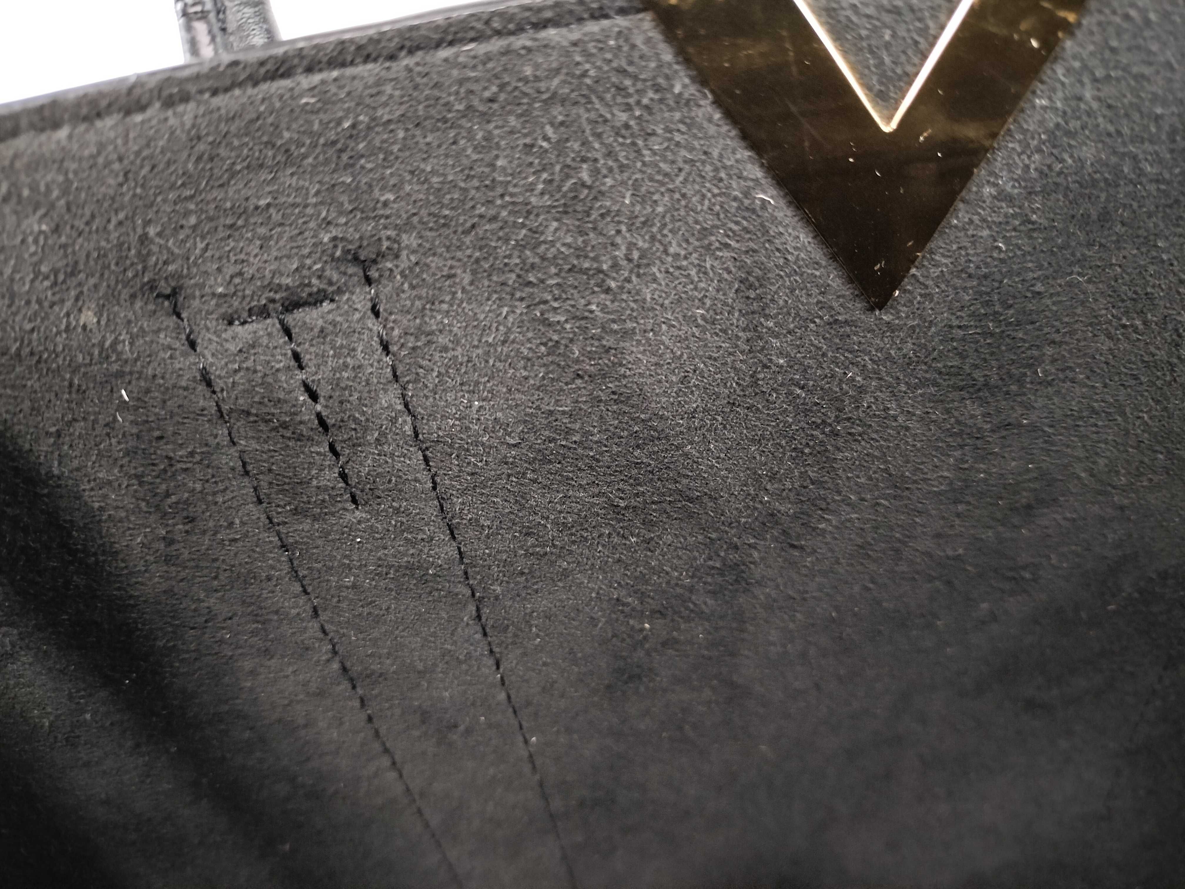 Very Tote MM M42886 IC Chip Calf Noir Handbag — view 12