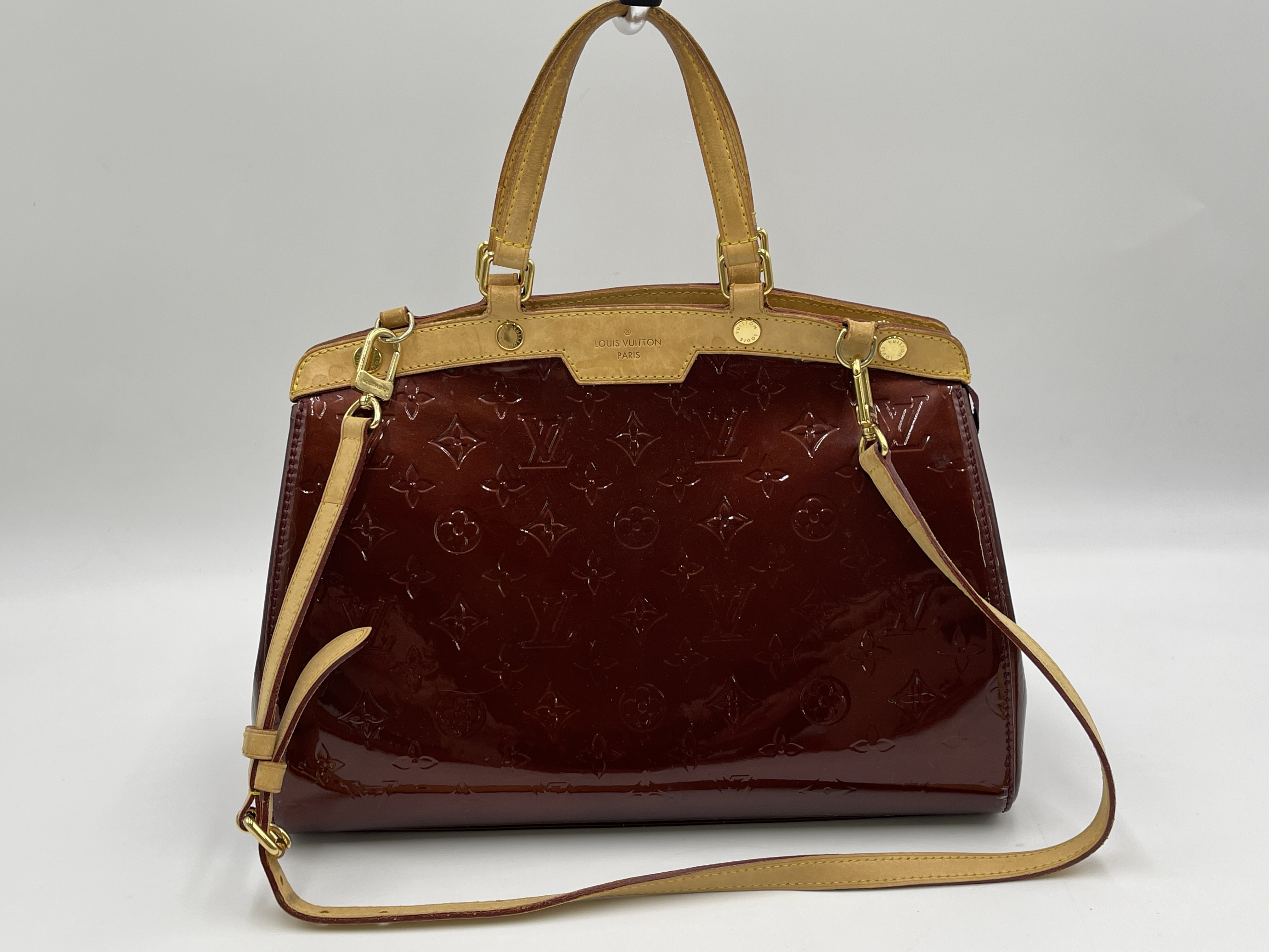 Vernis Blair MM M91690 VI2150 Rouge Fauvist Shoulder Bag