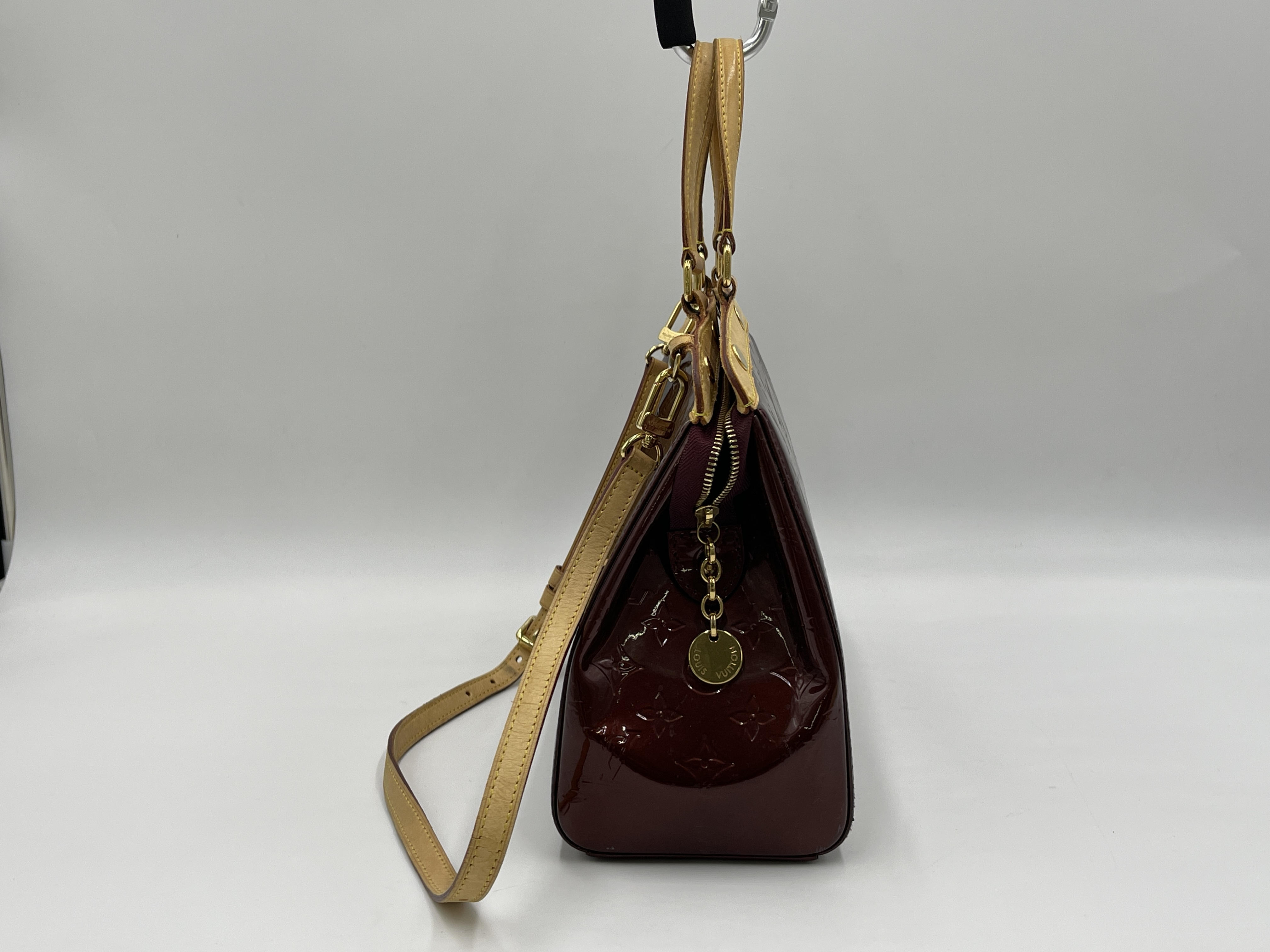 Vernis Blair MM M91690 VI2150 Rouge Fauvist Shoulder Bag — view 3