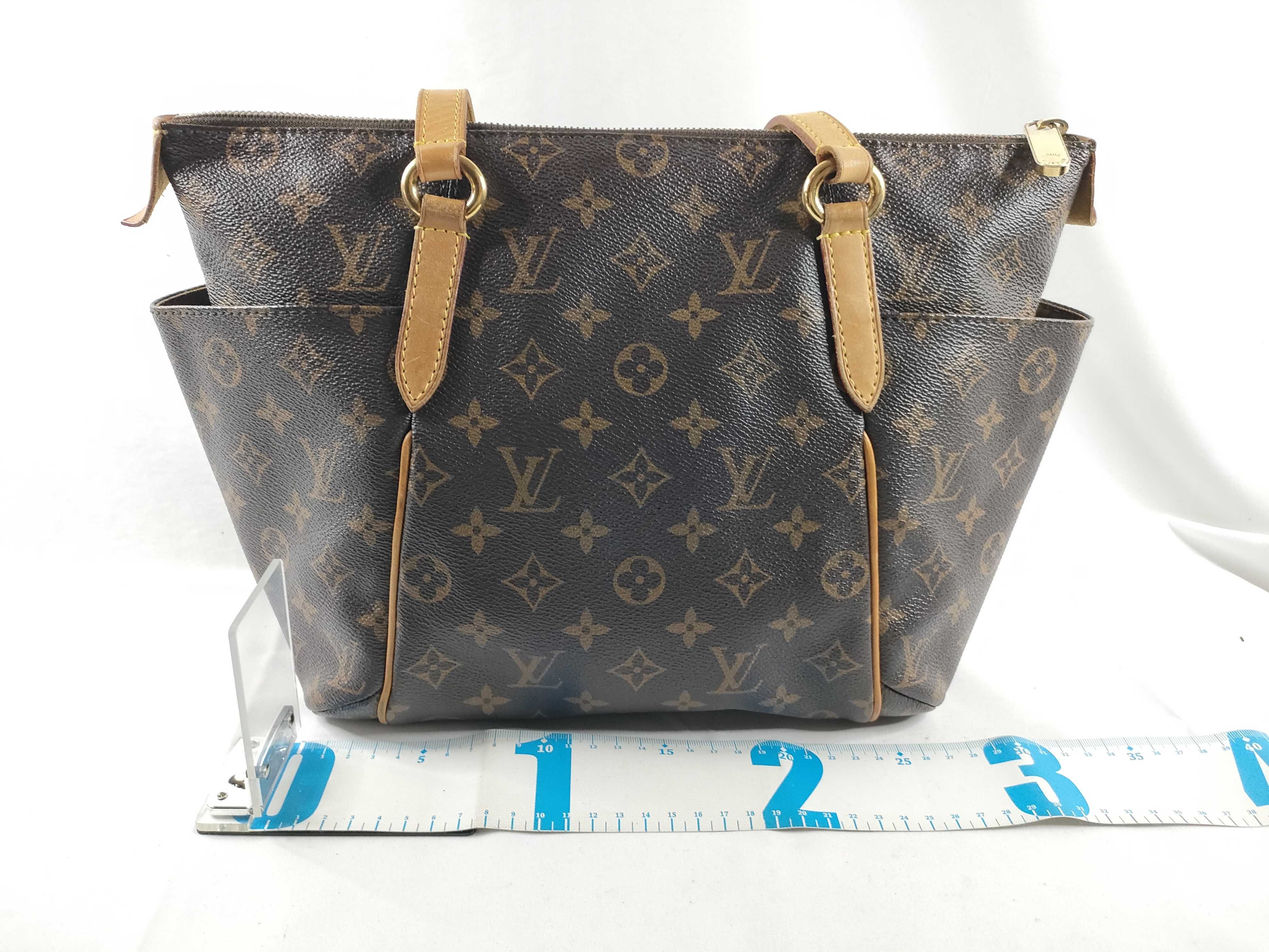 Monogram Totally PM M56688 FL4100 Brown Tote Bag — view 2