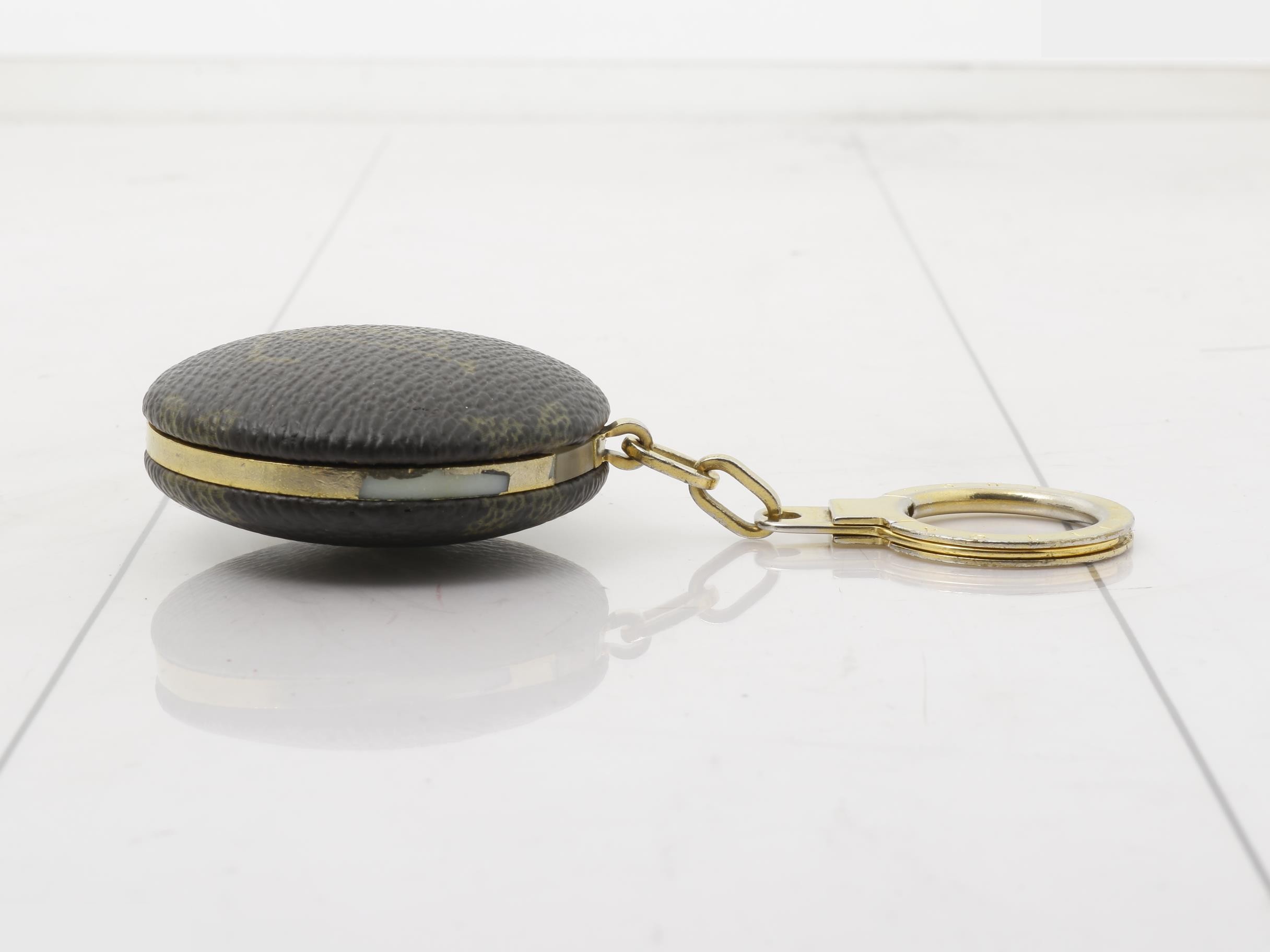 key ring — view 3