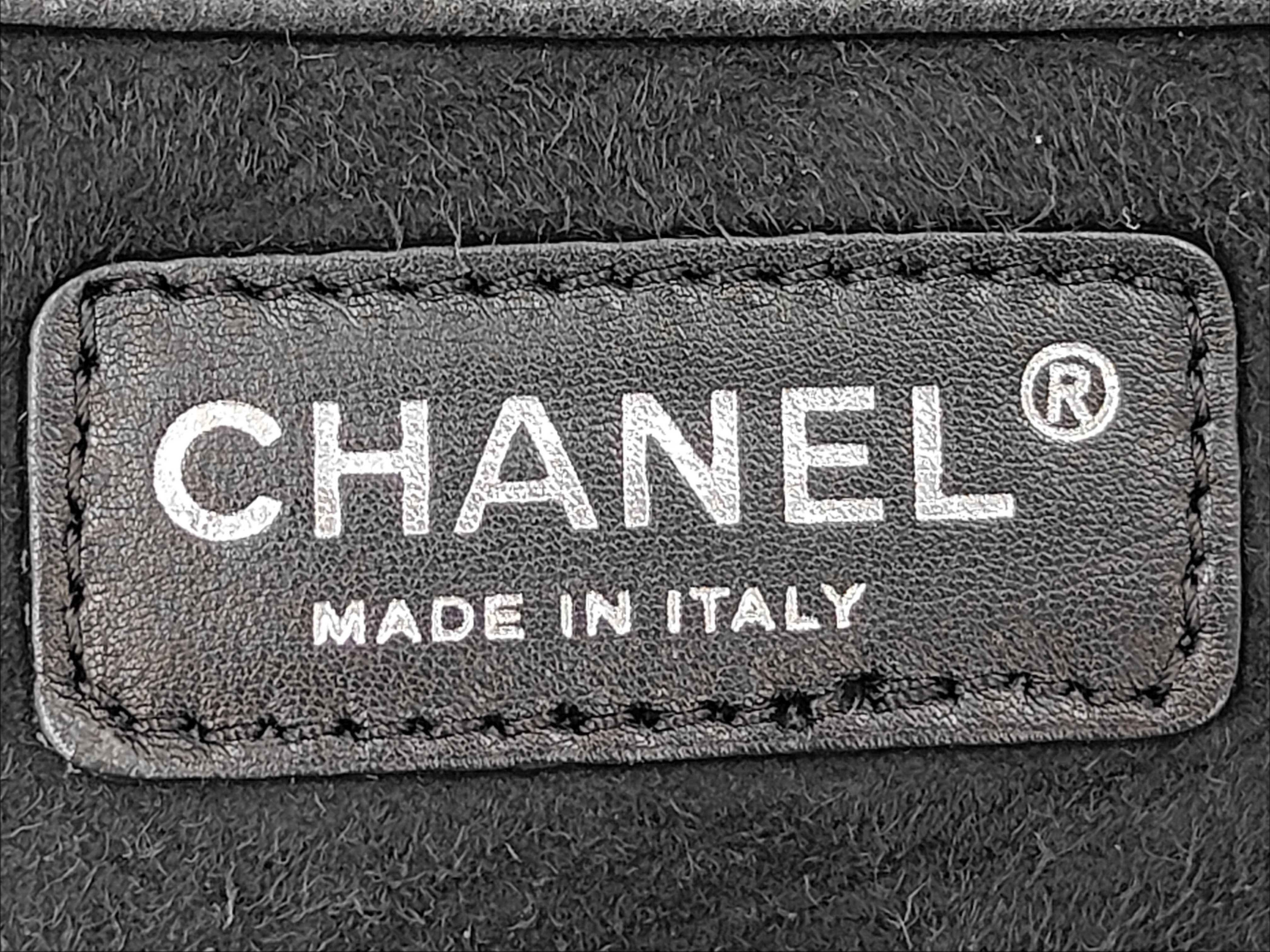 shoulder bag — view 8