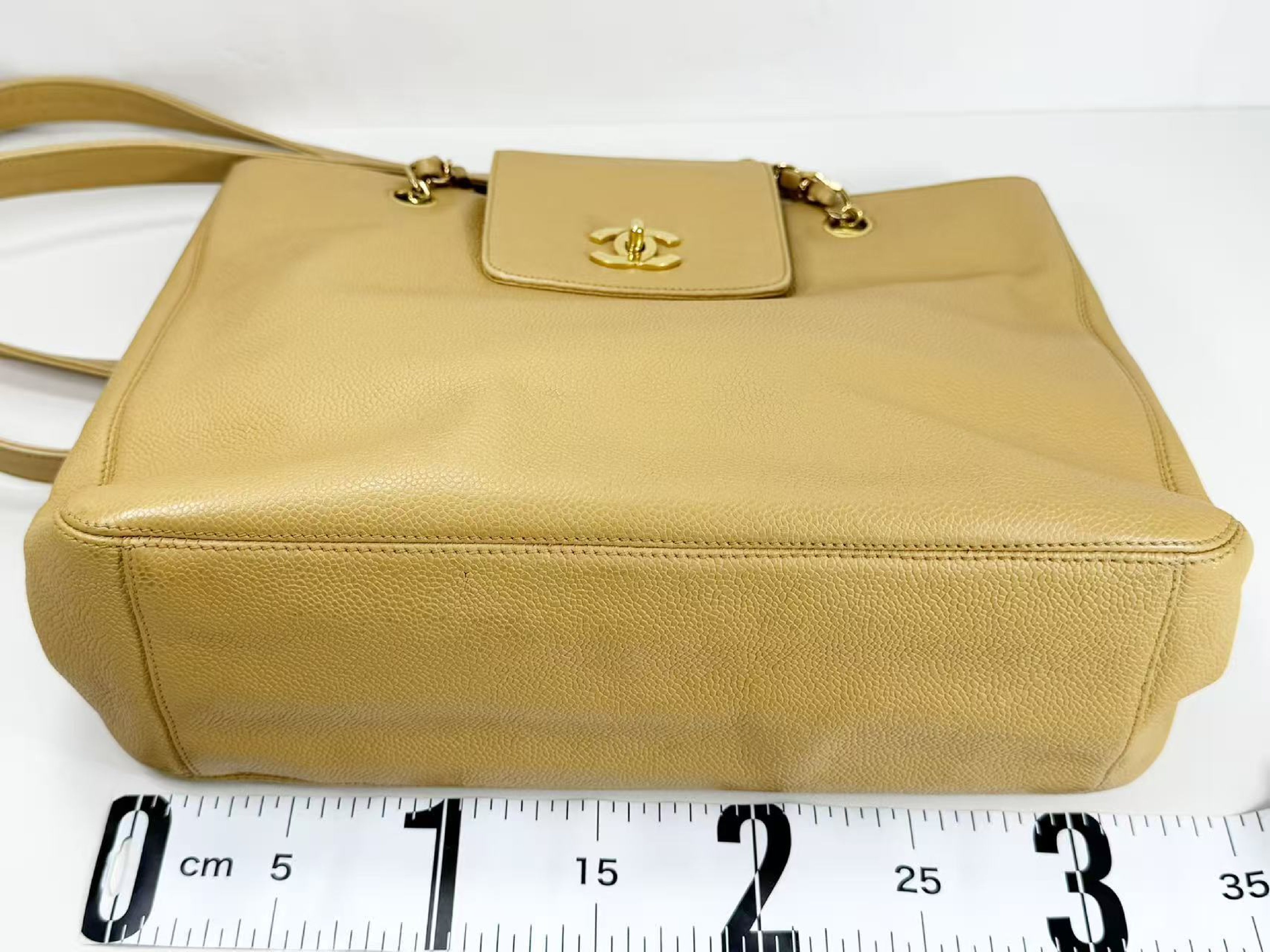 Caviar Skin Beige Matelassé Tanlock Tote Bag, W34/H25/D12cm (approx.), serial number 4, with gold hardware, chain tote bag. Includes strap and seal. — view 4