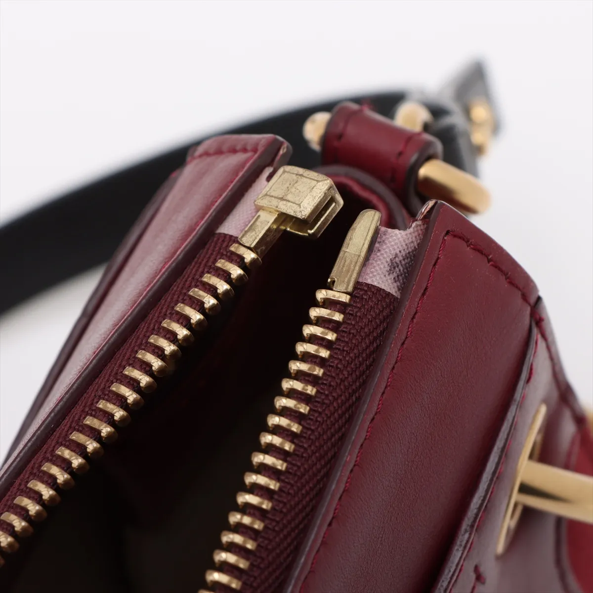 Logo Leather 2WAY Shoulder Bag Red — view 14