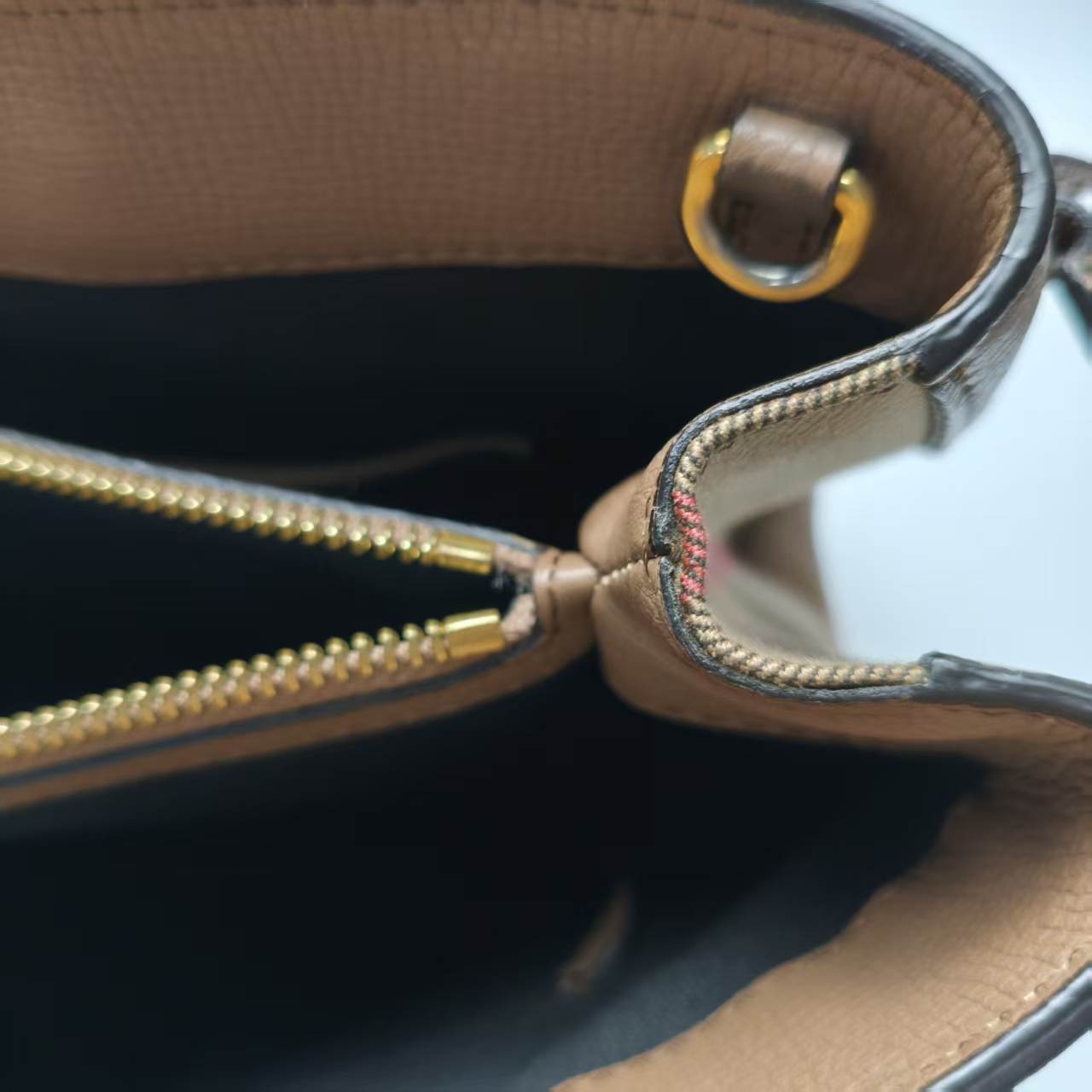 【*Shipped from: China*】BURBERRY Leather Shoulder Bag — view 11