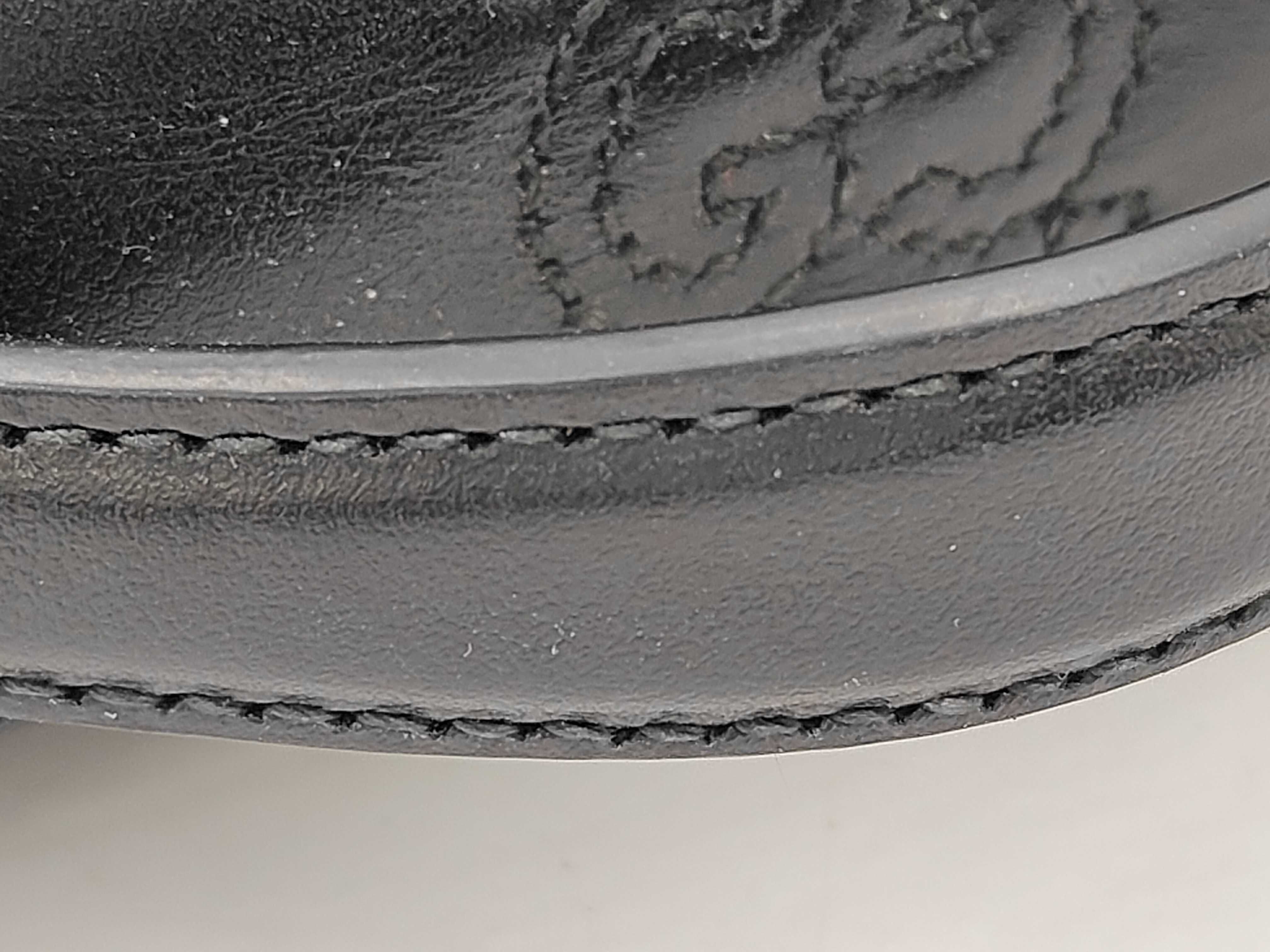 CHANEL Embossed Vanity Shoulder Bag Vanity Bag — view 5
