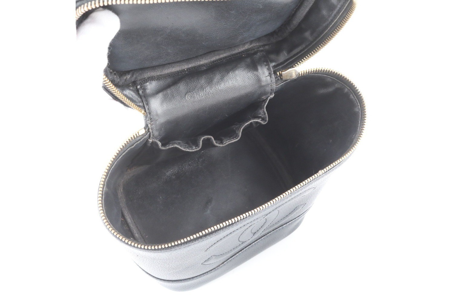 Includes serial number sticker Caviar skin Coco Mark vanity pouch — view 7
