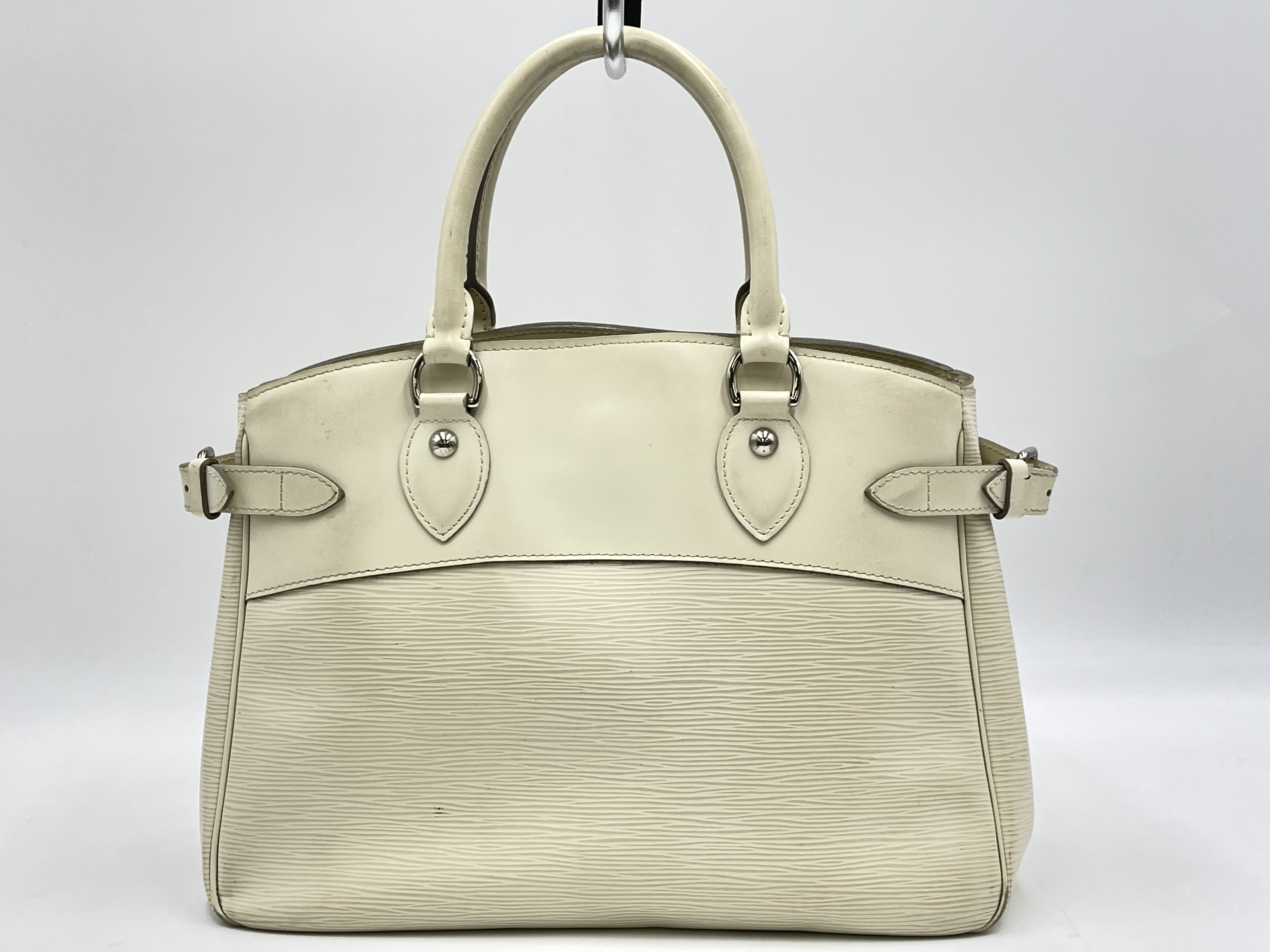 Epi Passy PM M5926J Handbag — view 2